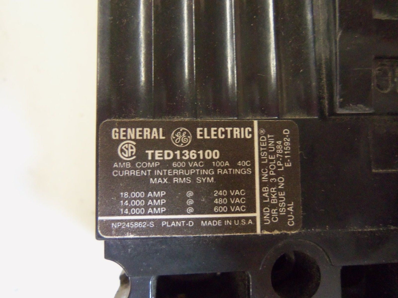 GENERAL ELECTRIC TED136100WL CIRCUIT BREAKER 100A *NEW IN BOX*