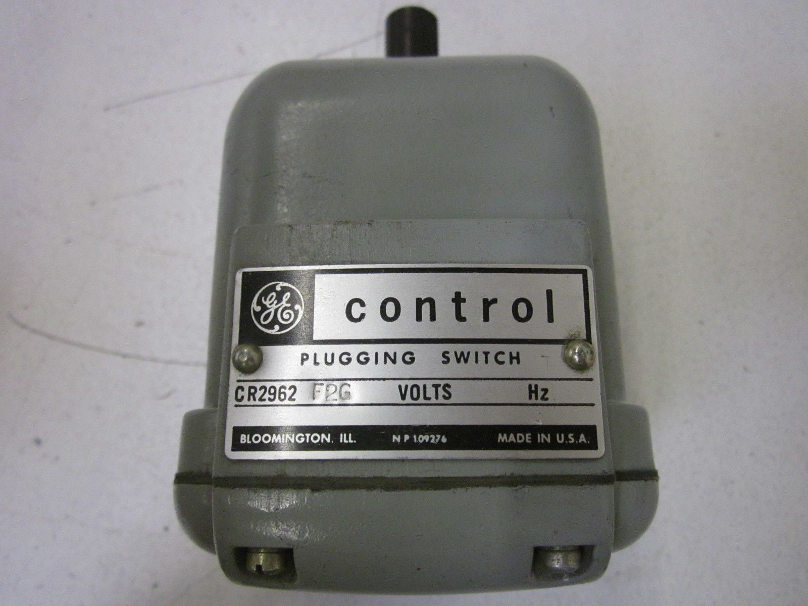 GE CR2962 F2G PLUGGING SWITCH *USED*