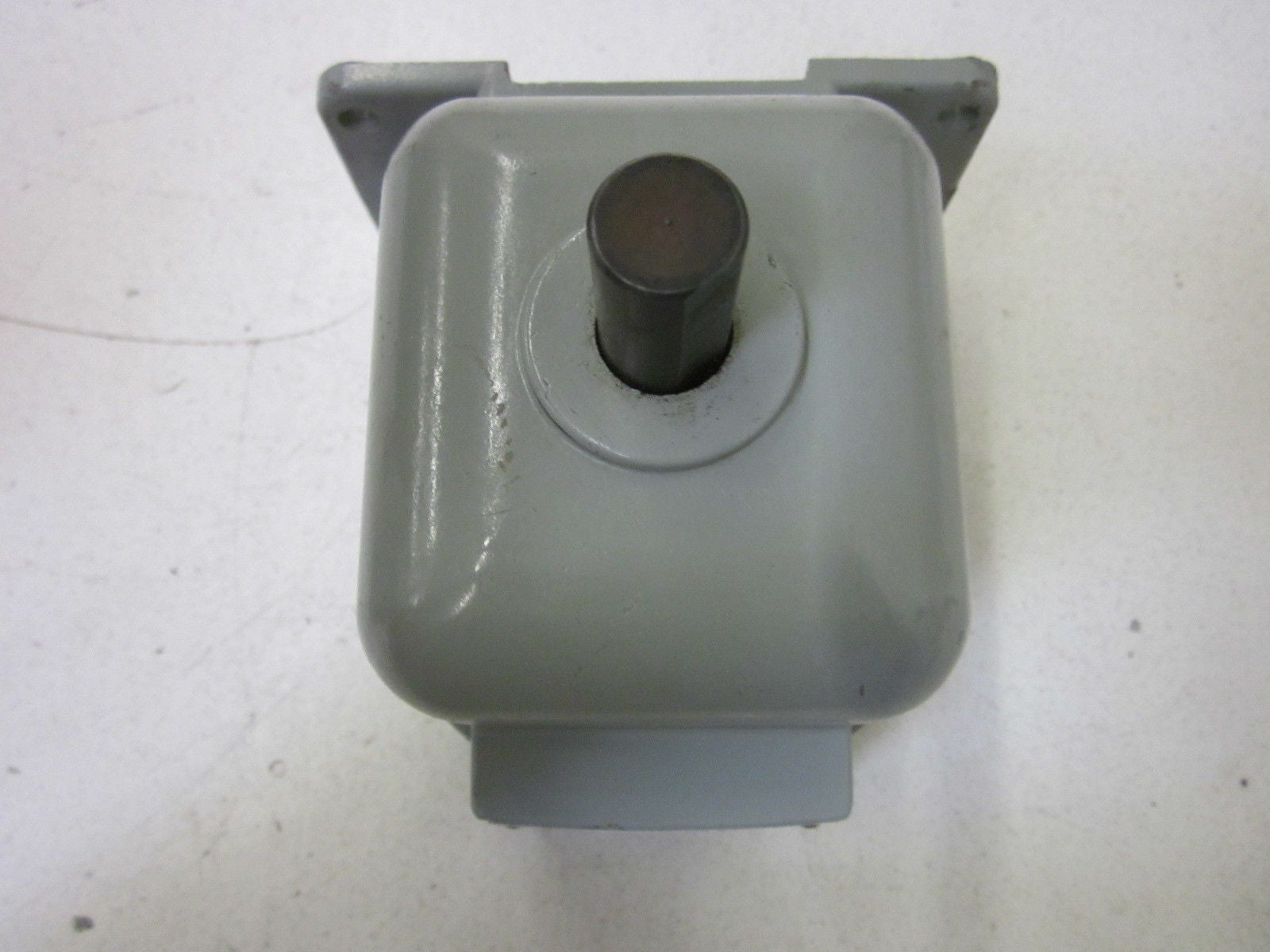 GE CR2962 F2G PLUGGING SWITCH *USED*