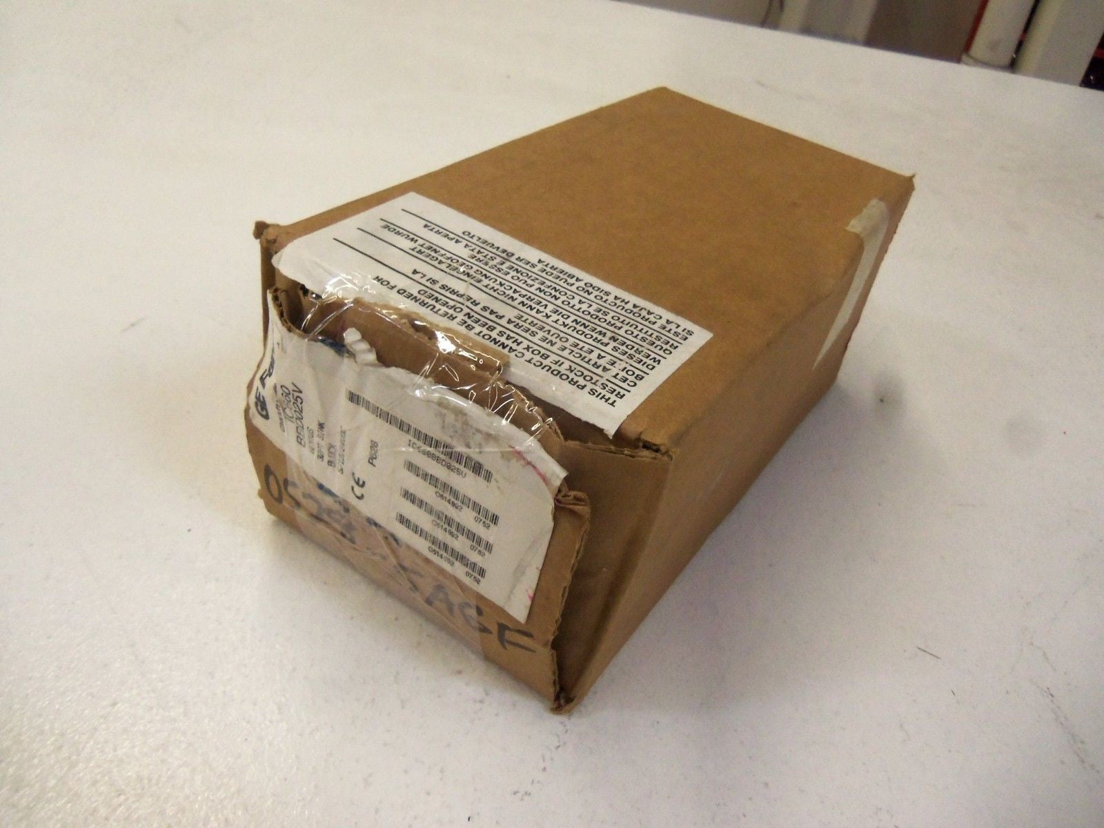 GE FANUC BLOCK IC660BBD025V *NEW IN BOX*