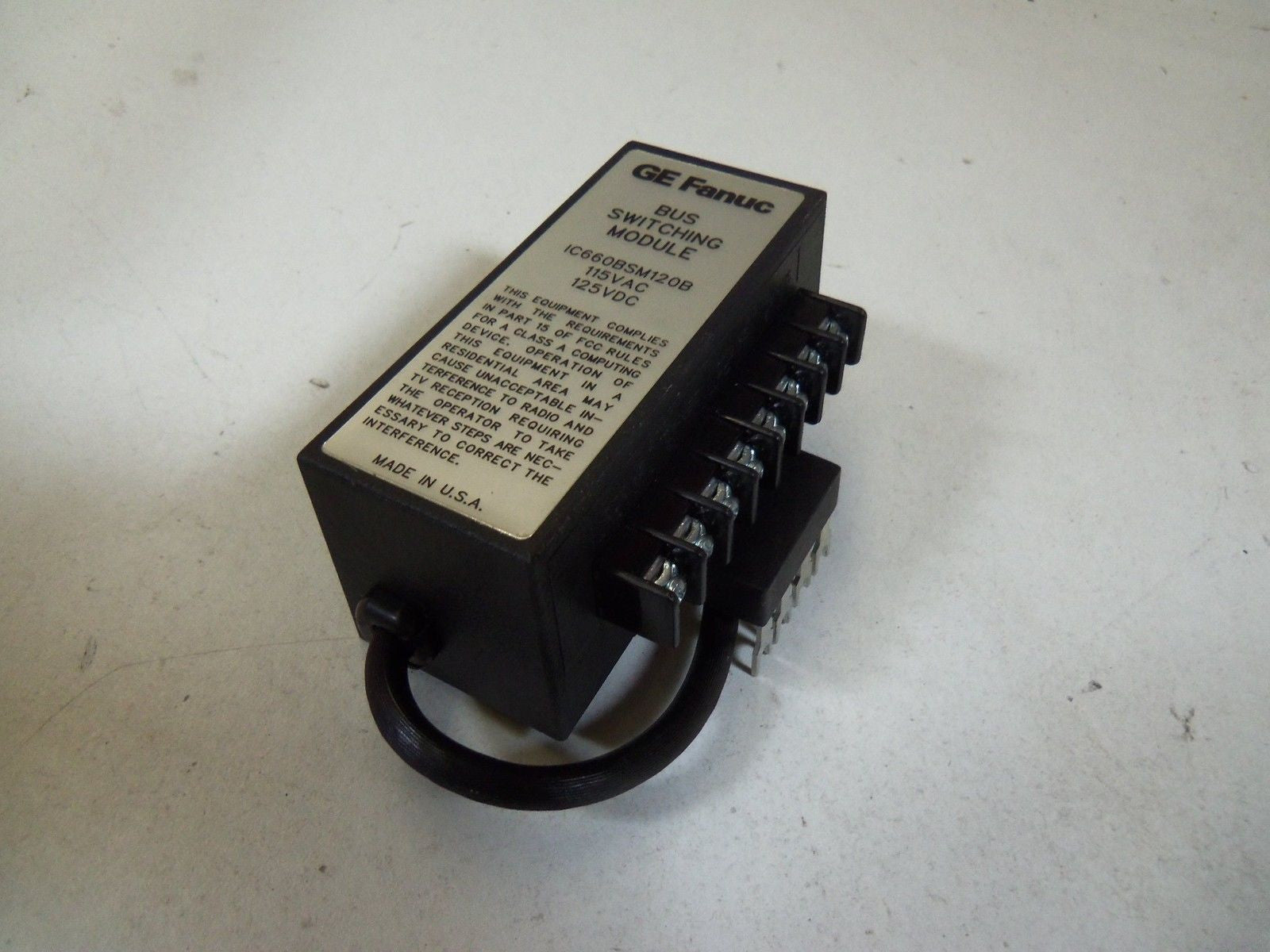 GE FANUC BUS SWITCHING MODELES IC660BSM120B *NEW IN BOX*