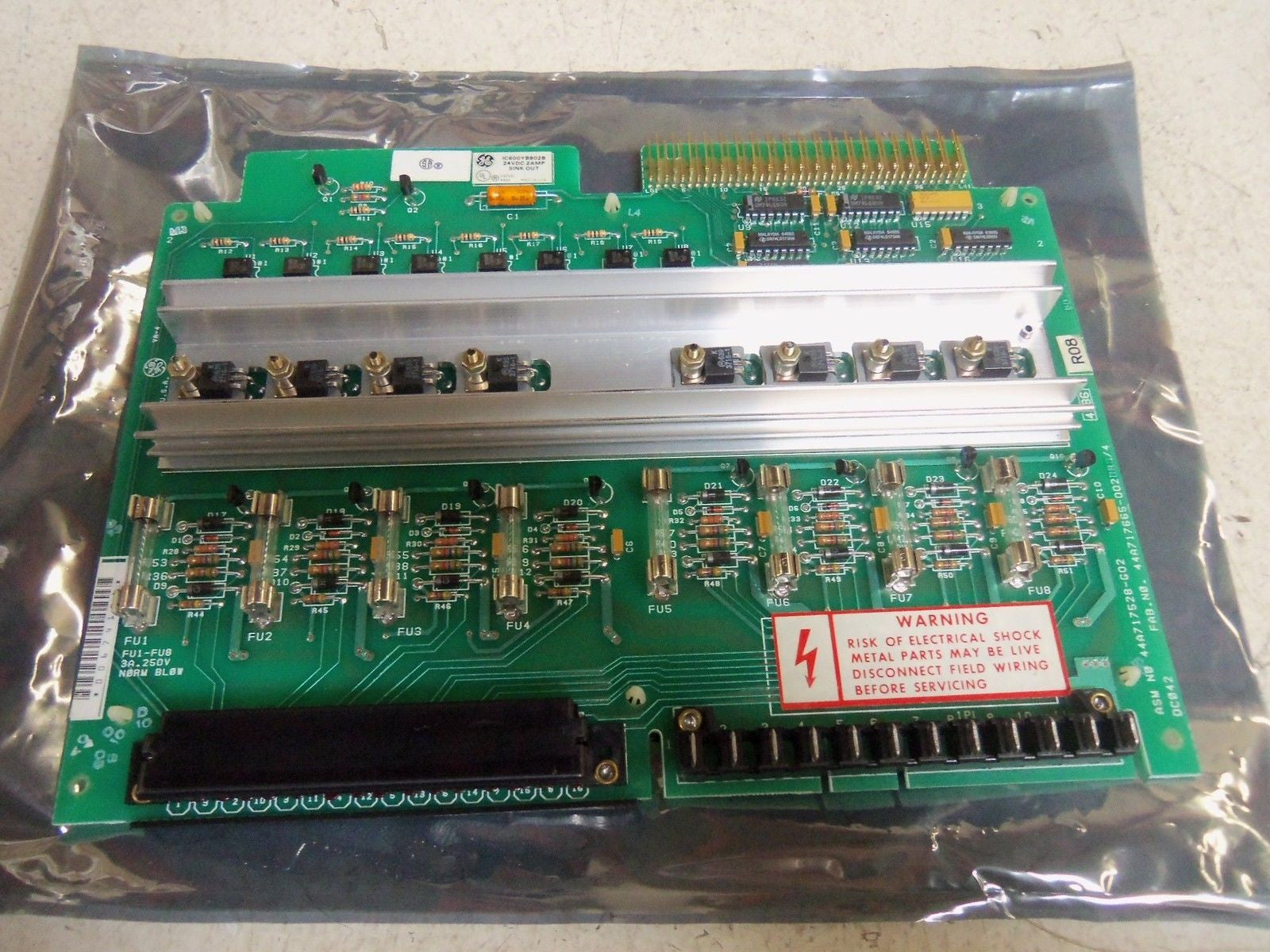 GE FANUC IC600YB902B OUTPUT MODULE *USED*