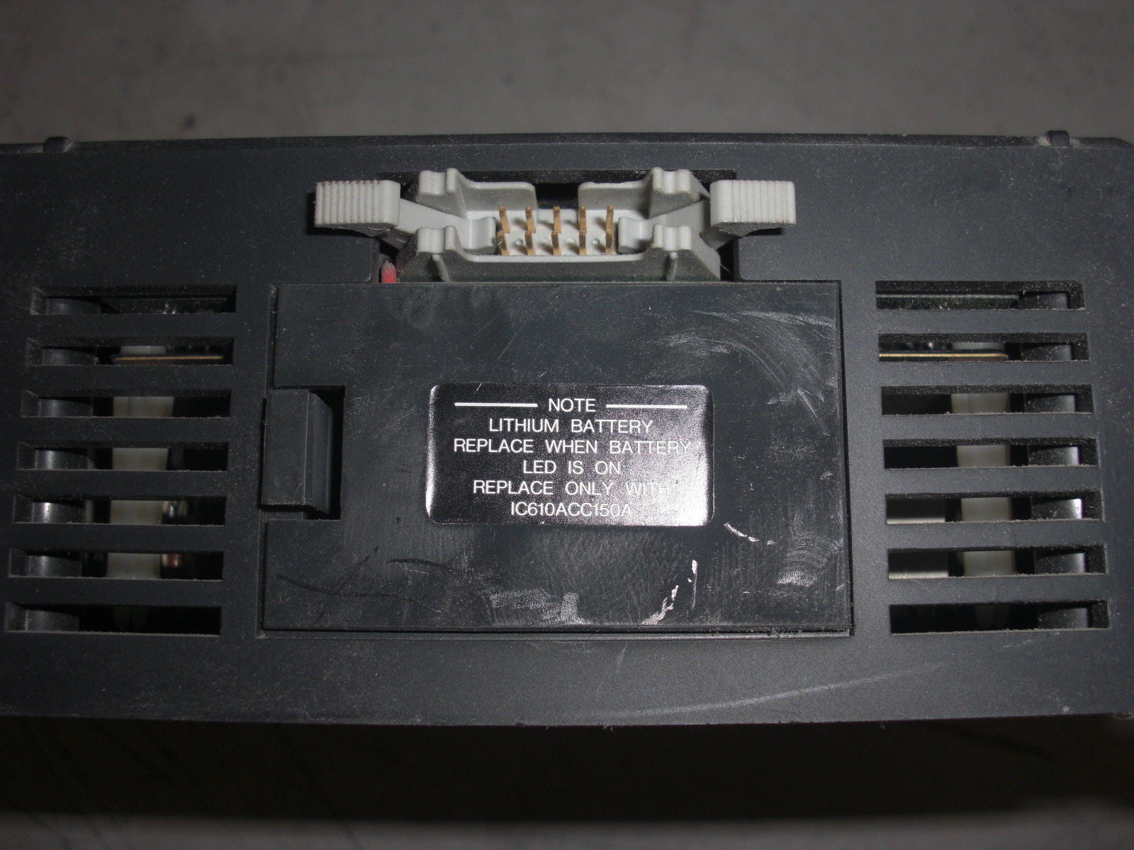 GE FANUC IC609SJR120C PROGRAMMABLE CONTROLLER *USED*