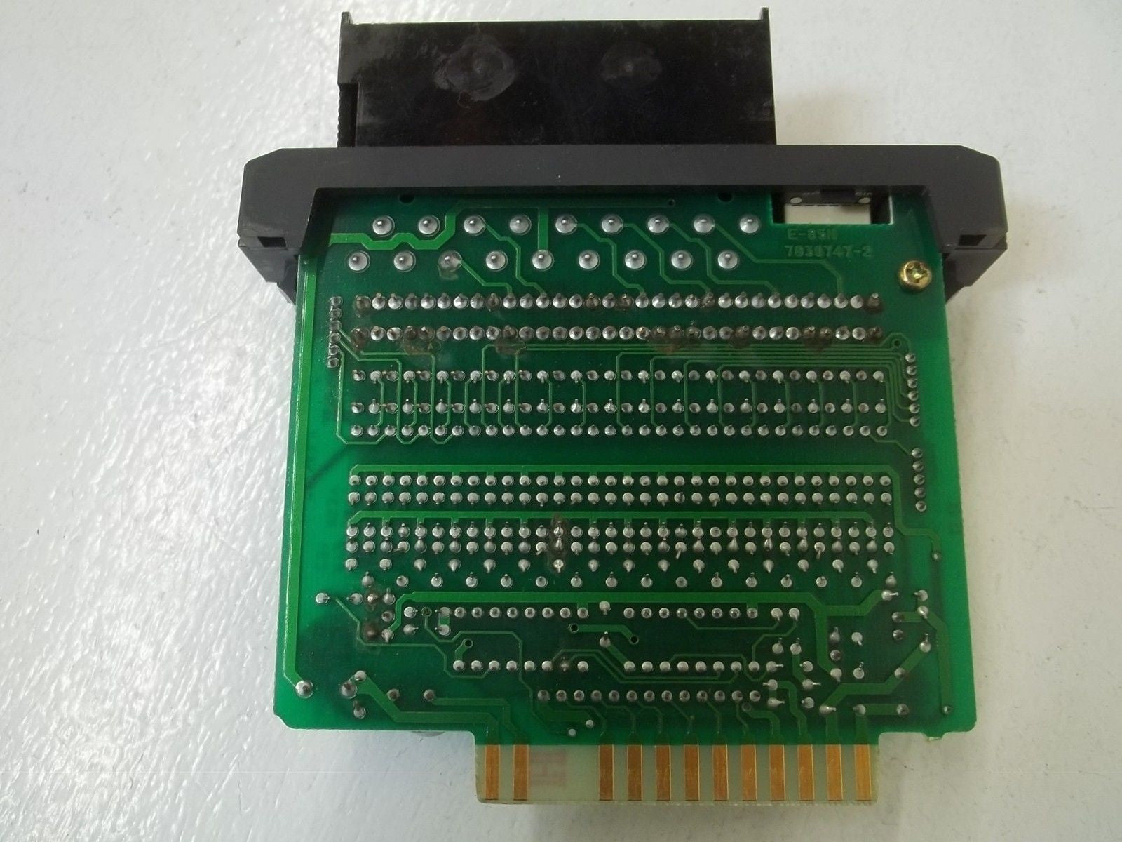 GE FANUC IC610MDL107B SINK LOAD INPUT MODULE *USED*
