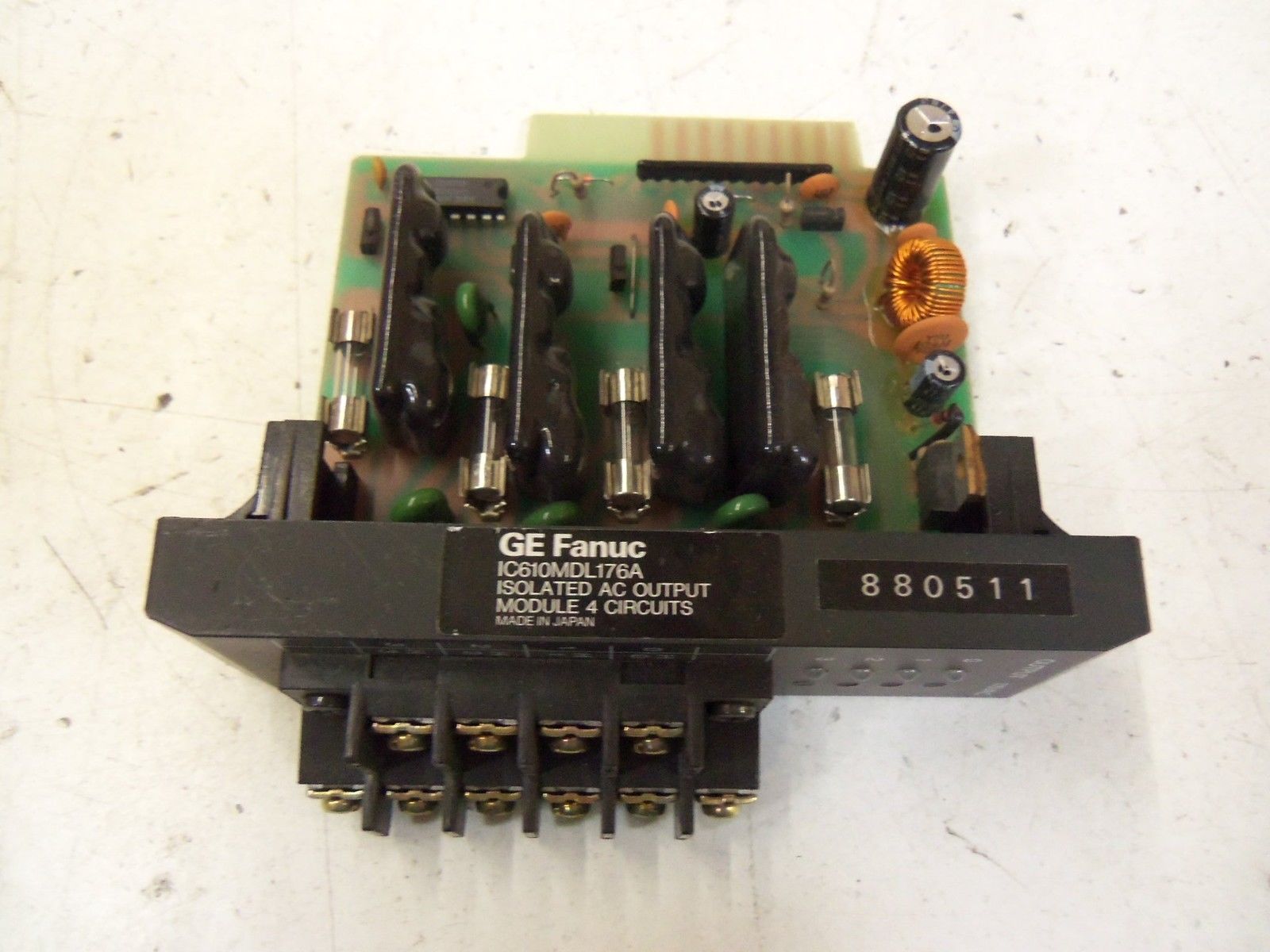 GE FANUC IC610MDL176A OUTPUT MODULE *USED*