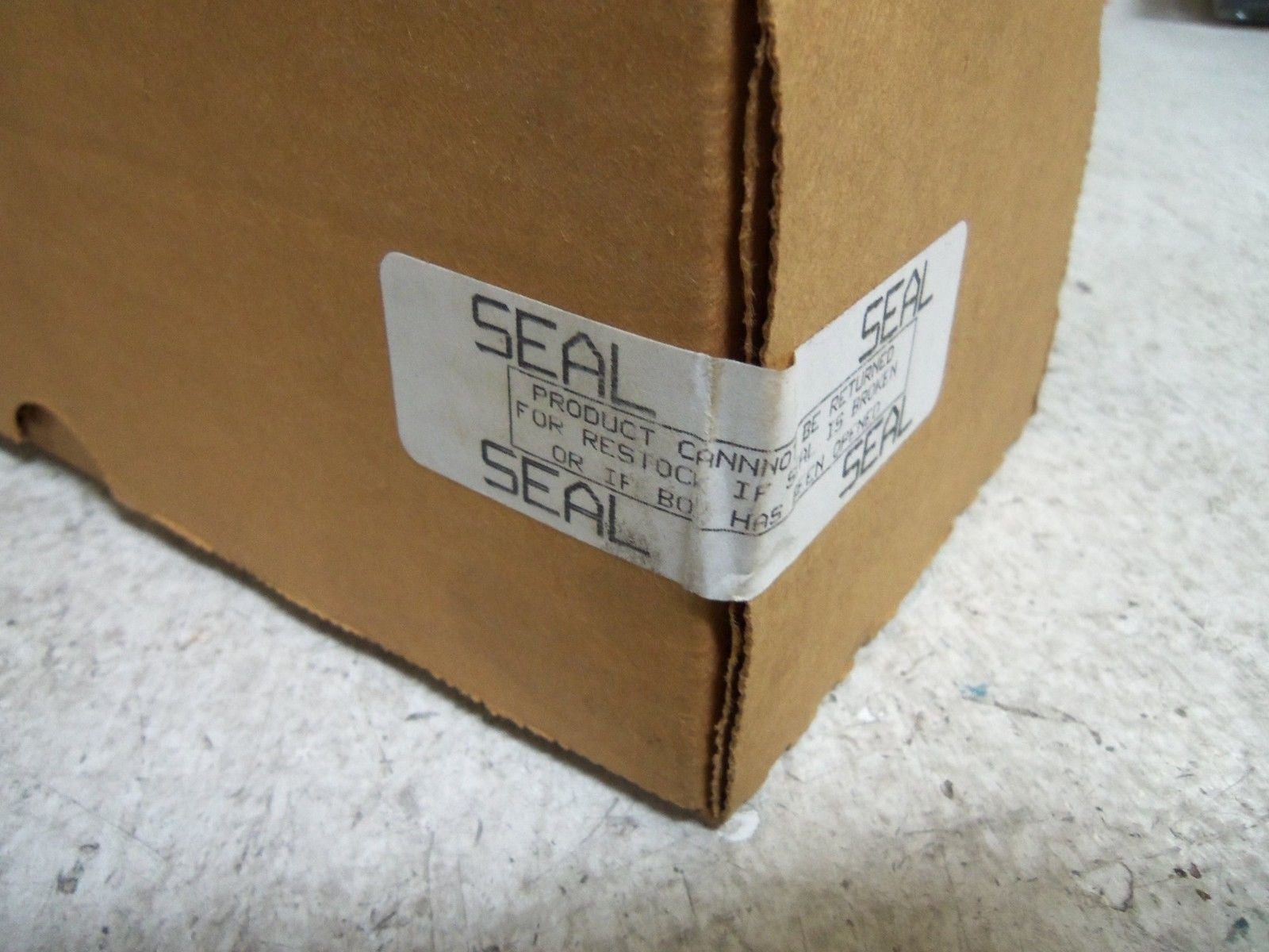 GE FANUC IC660BBA100D I/O BLOCK *FACTORY SEALED*