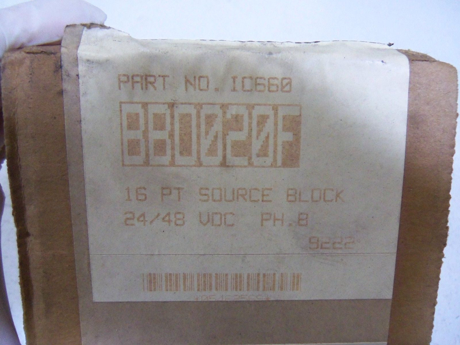 GE FANUC IC660BBD020F SOURCE BLOCK  *FACTORY SEALED*
