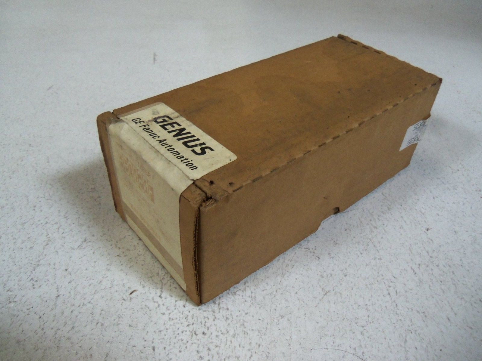 GE FANUC IC660BBD020F SOURCE BLOCK  *FACTORY SEALED*