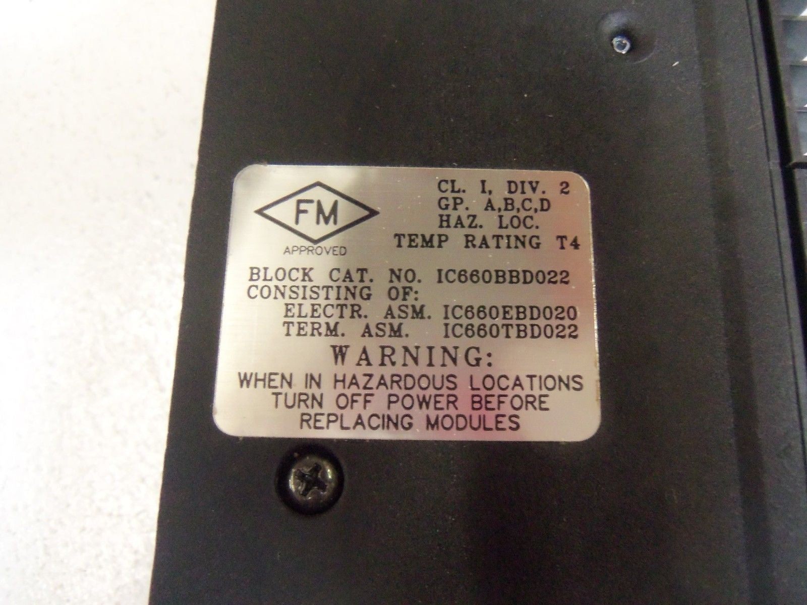 GE FANUC IC660BBD022 INPUT/OUTPUT MODULE  *USED*