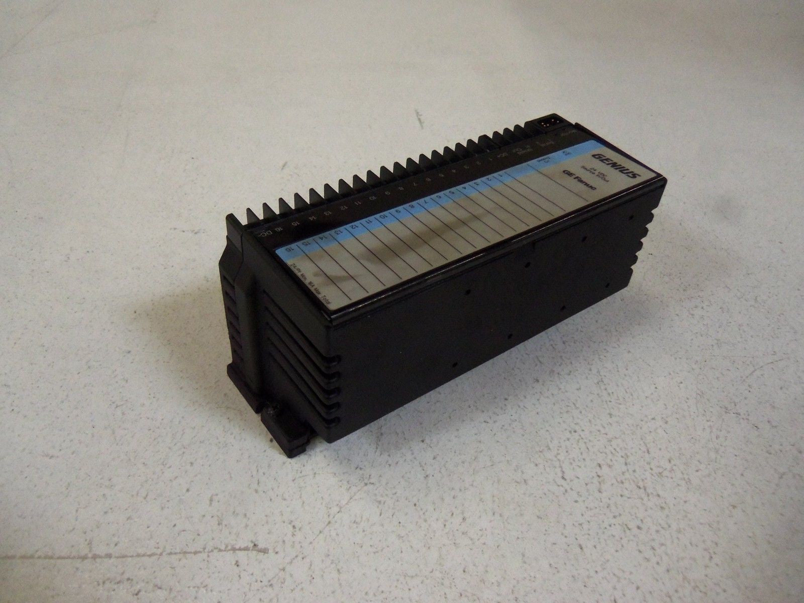 GE FANUC IC660BBD022 INPUT/OUTPUT MODULE  *USED*