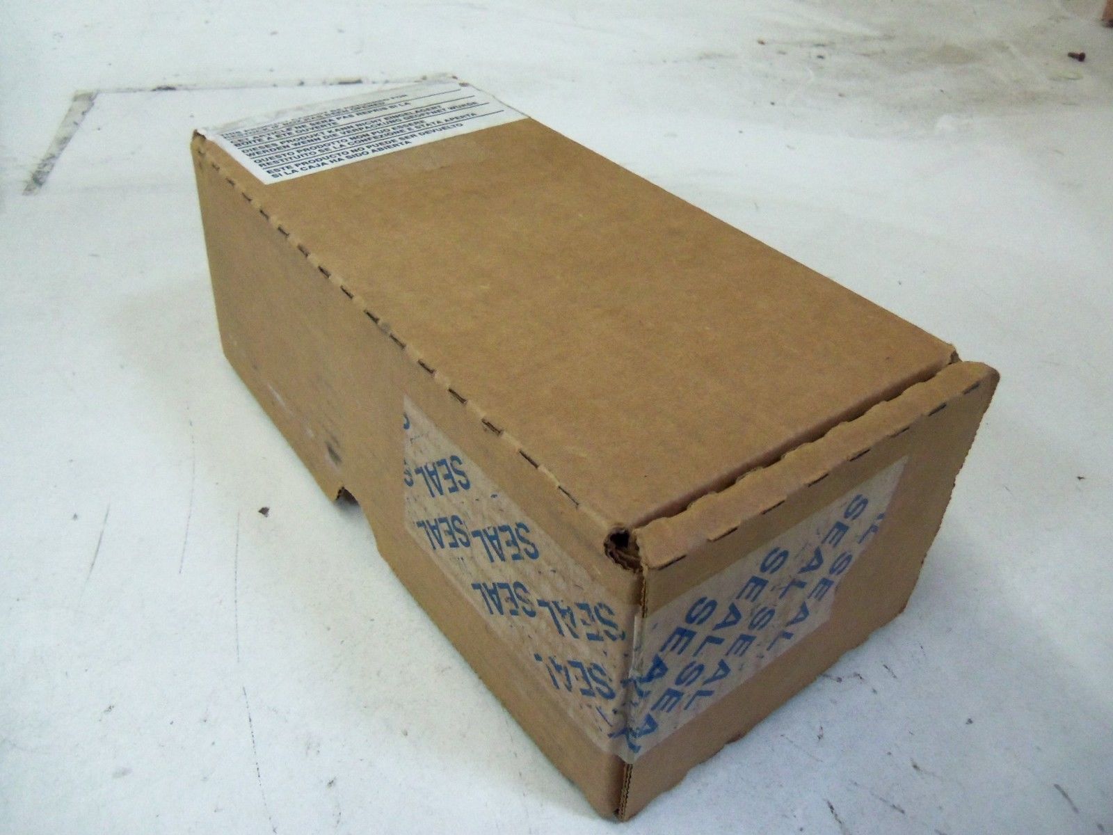 GE FANUC GENIUS IC660BBS103M ISOL W/O FS SW BLOCK *FACTORY SEALED*
