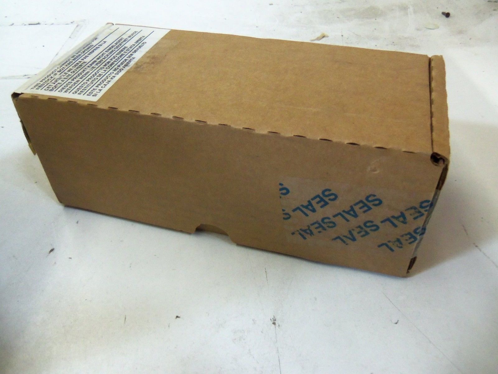 GE FANUC GENIUS IC660BBS103L ISOLATED I/O BLOCK MODULE *FACTORY SEALED*