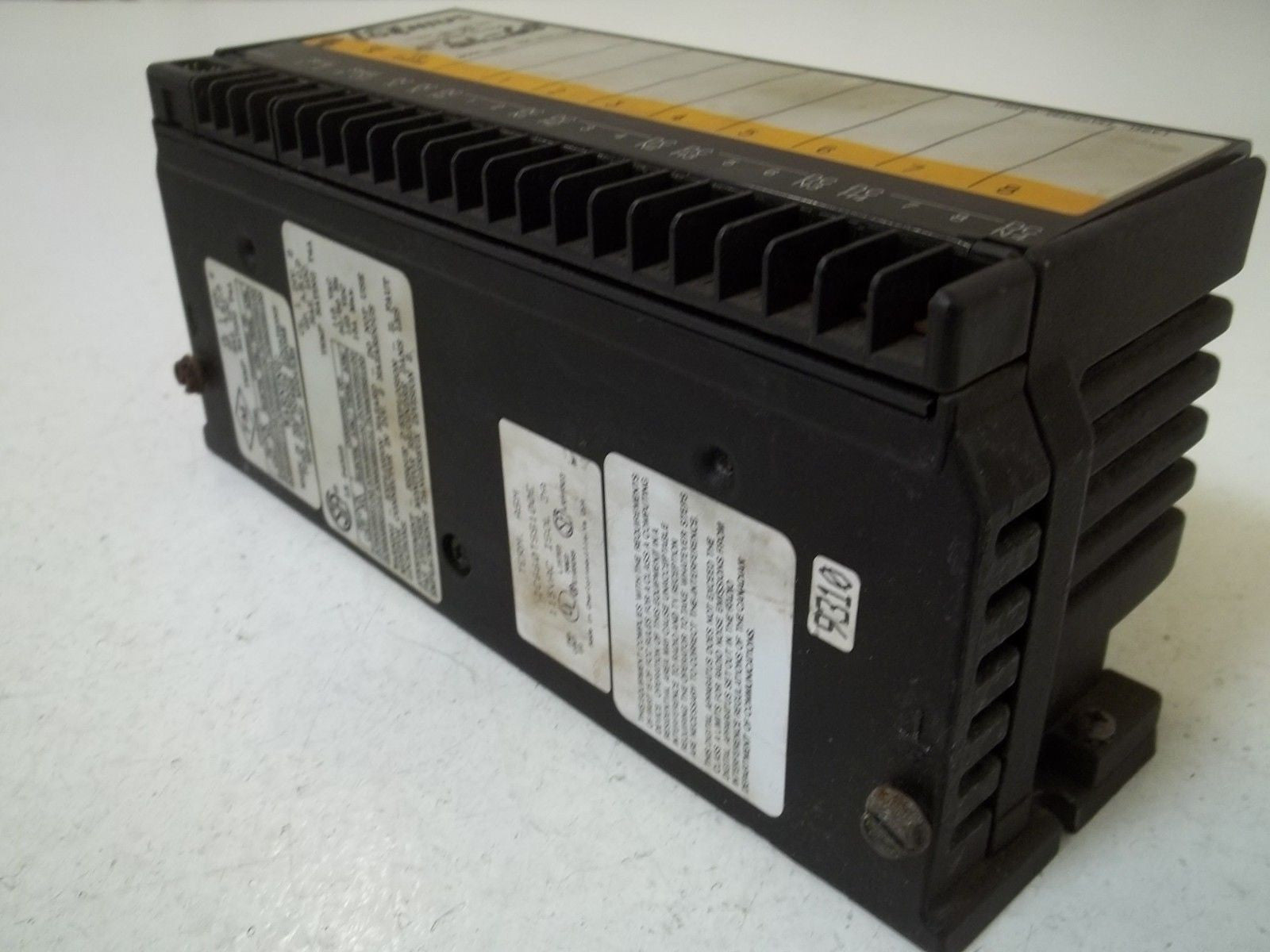 GE FANUC IC660EBS100H 115VAC ISOL 2A *USED*