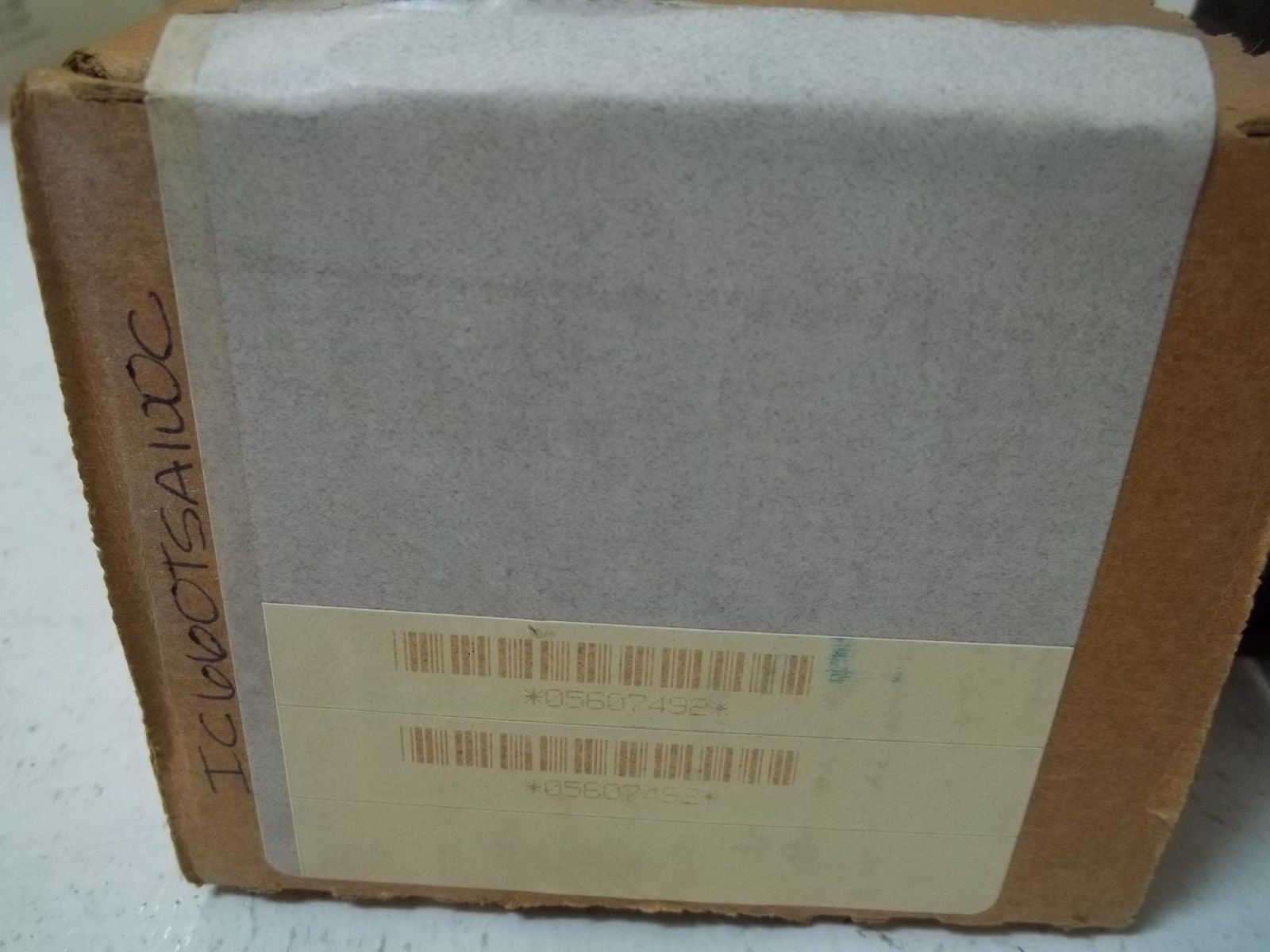 GE FANUC IC660ELA100A *NEW IN BOX*