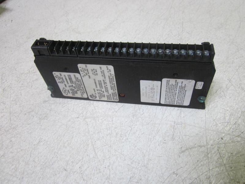 GE FANUC IC660TSD100E 2A 115VAC LOW LEAKAGE  *USED*