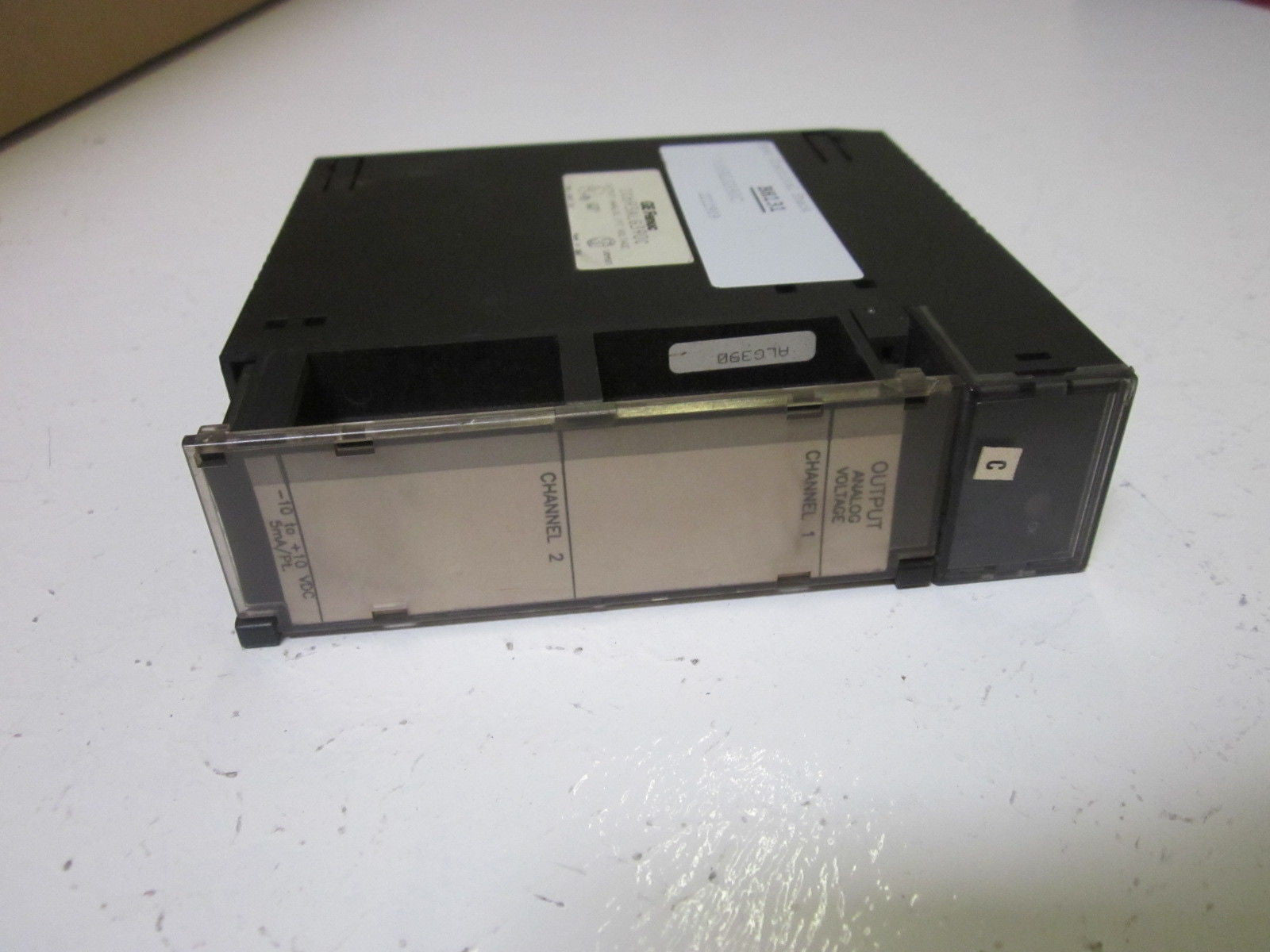 GE FANUC IC693ALG390C OUTPUT ANALOG 2PT VOLTAGE *USED*