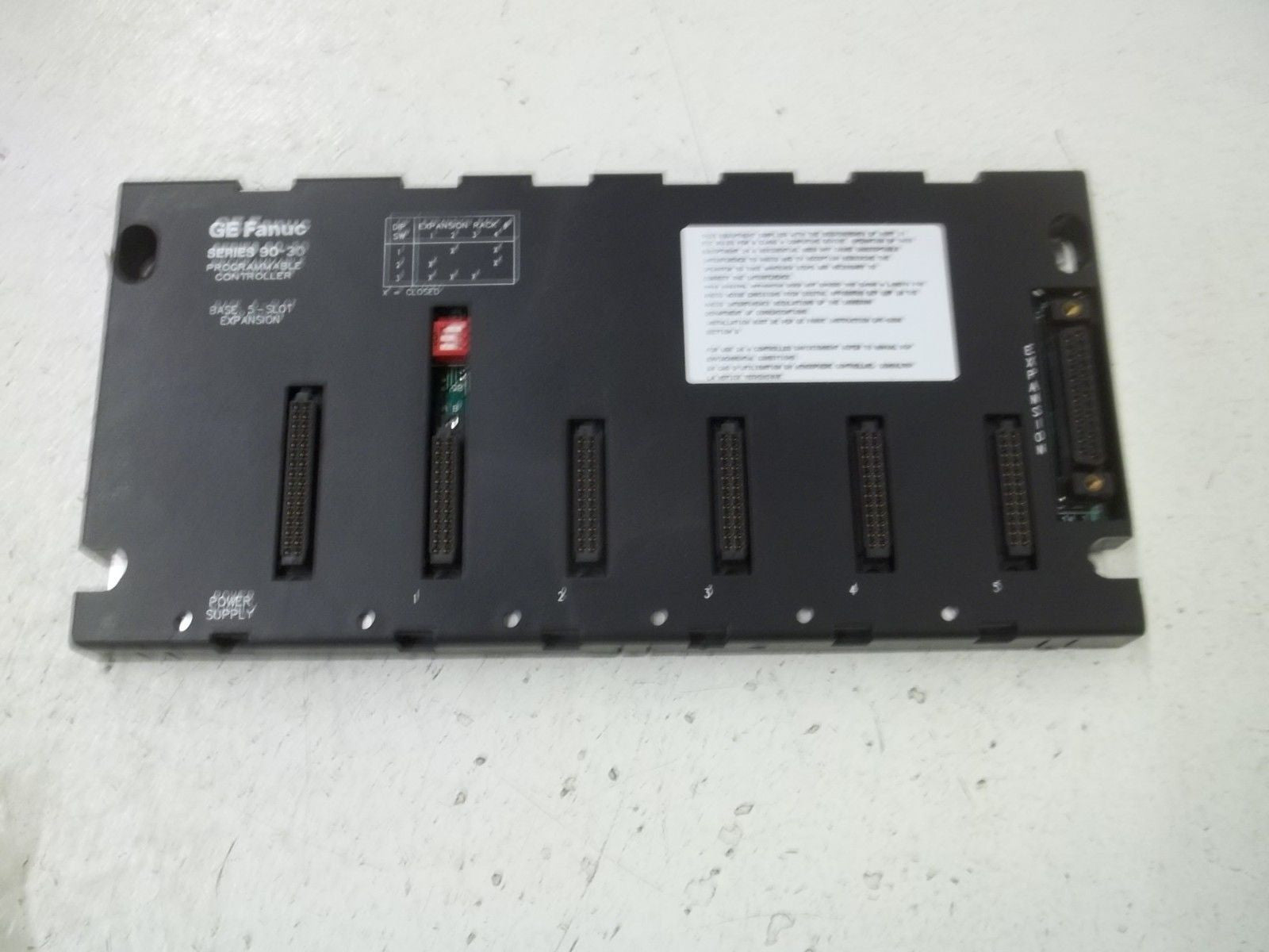GE FANUC IC693CHS398B SERIES 90-30 BASE 5-SLOT EXPANSION *NEW NO BOX*