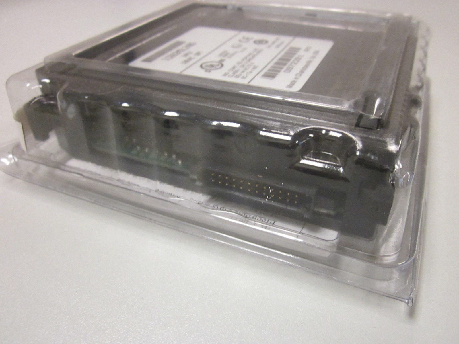 GE FANUC IC693MDL240G INPUT 120VAC 16PT *NEW IN BOX*