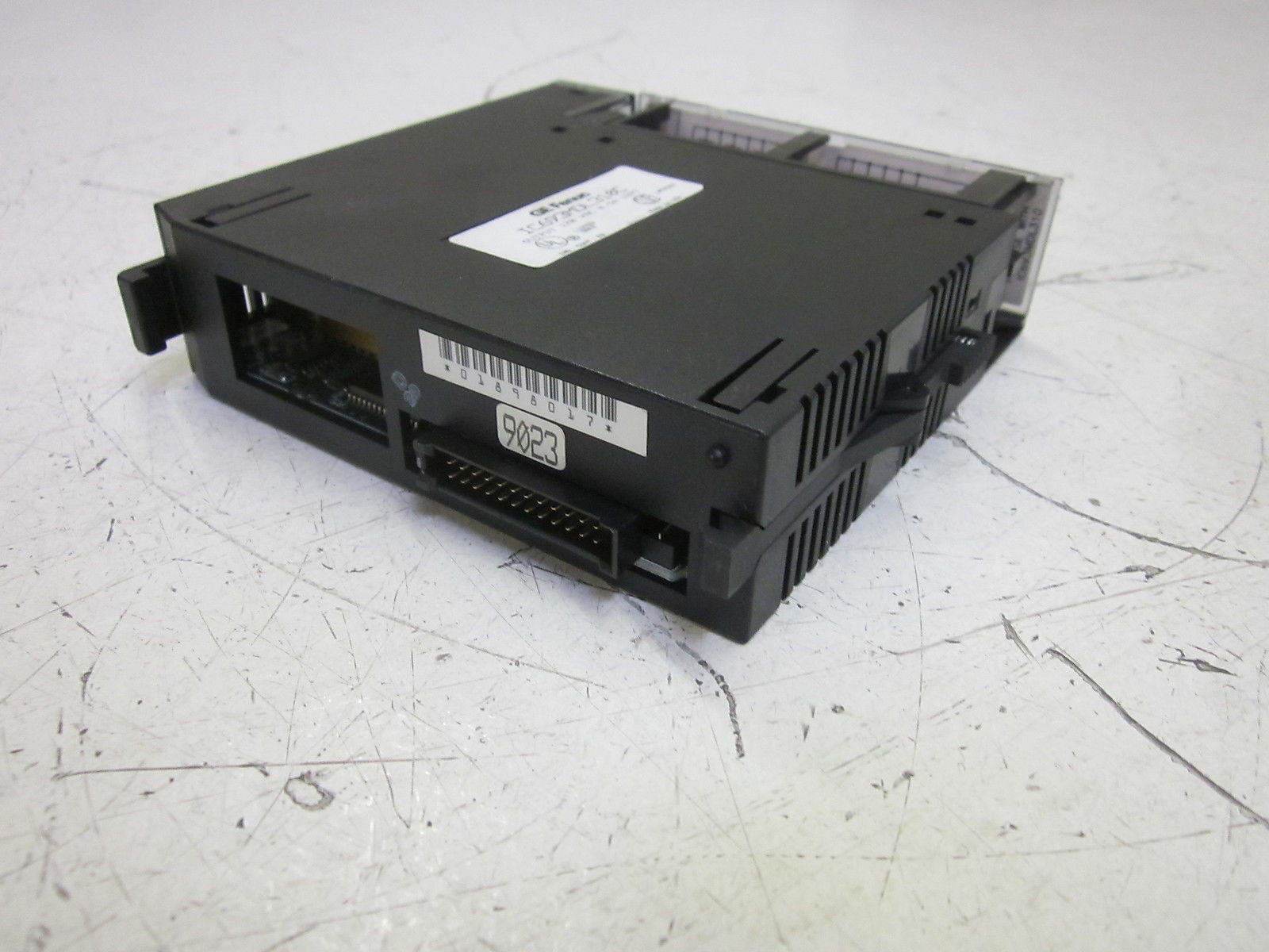 GE FANUC IC693MDL310C OUTPUT MODULE 120VAC 0.5A 12PT *NEW NO BOX*