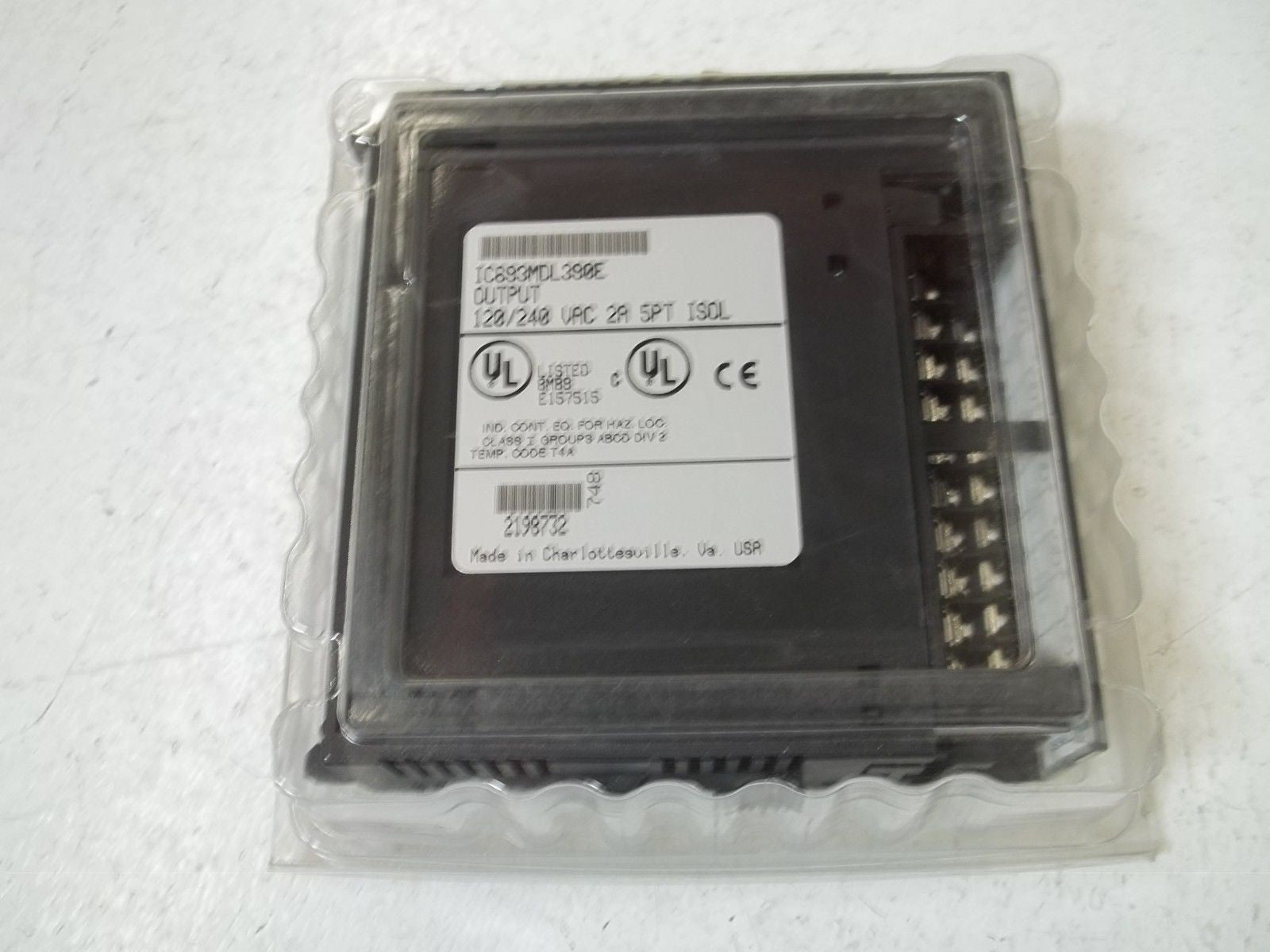 GE FANUC IC693MDL390E OUTPUT 120/240 VAC 2A 5PT ISOL *NEW IN BOX*