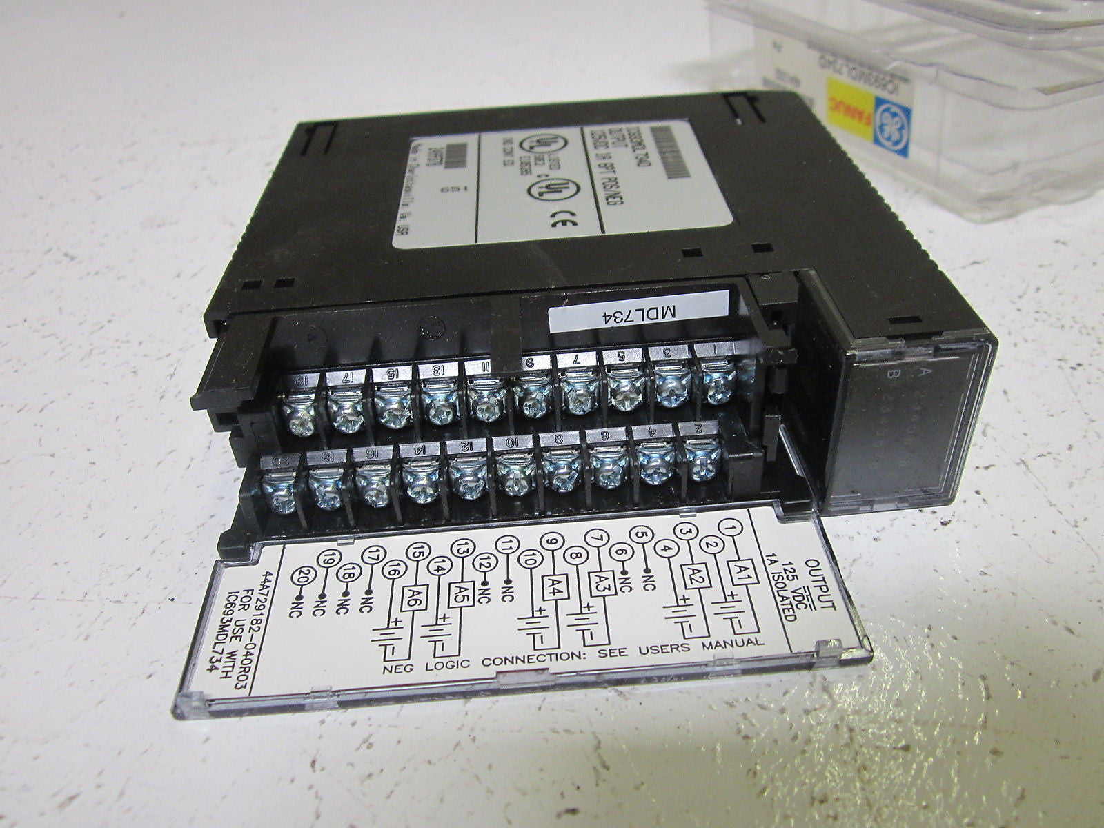 GE FANUC IC693MDL734D OUTPUT MODULE *NEW IN ORIGINAL PACKAGE*