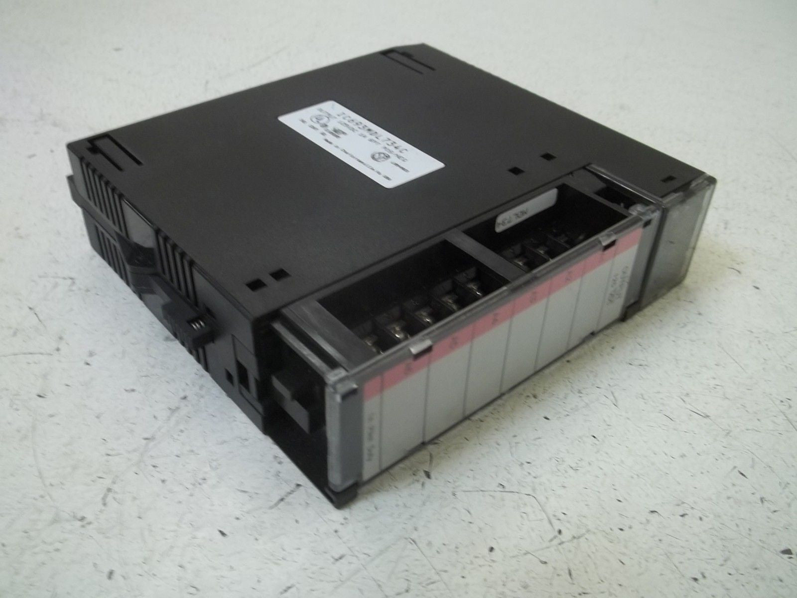 GE FANUC IC693MDL734C OUTPUT 125VDC 1A 6PT POS/NEG *NEW NO BOX*