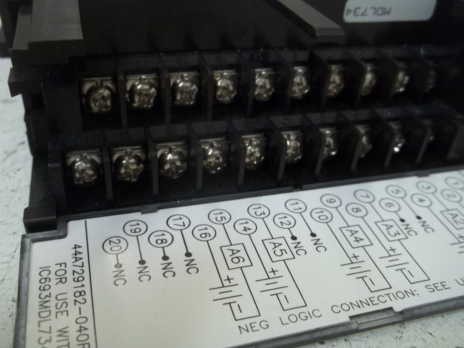 GE FANUC IC693MDL734C OUTPUT 125VDC 1A 6PT POS/NEG *NEW NO BOX*