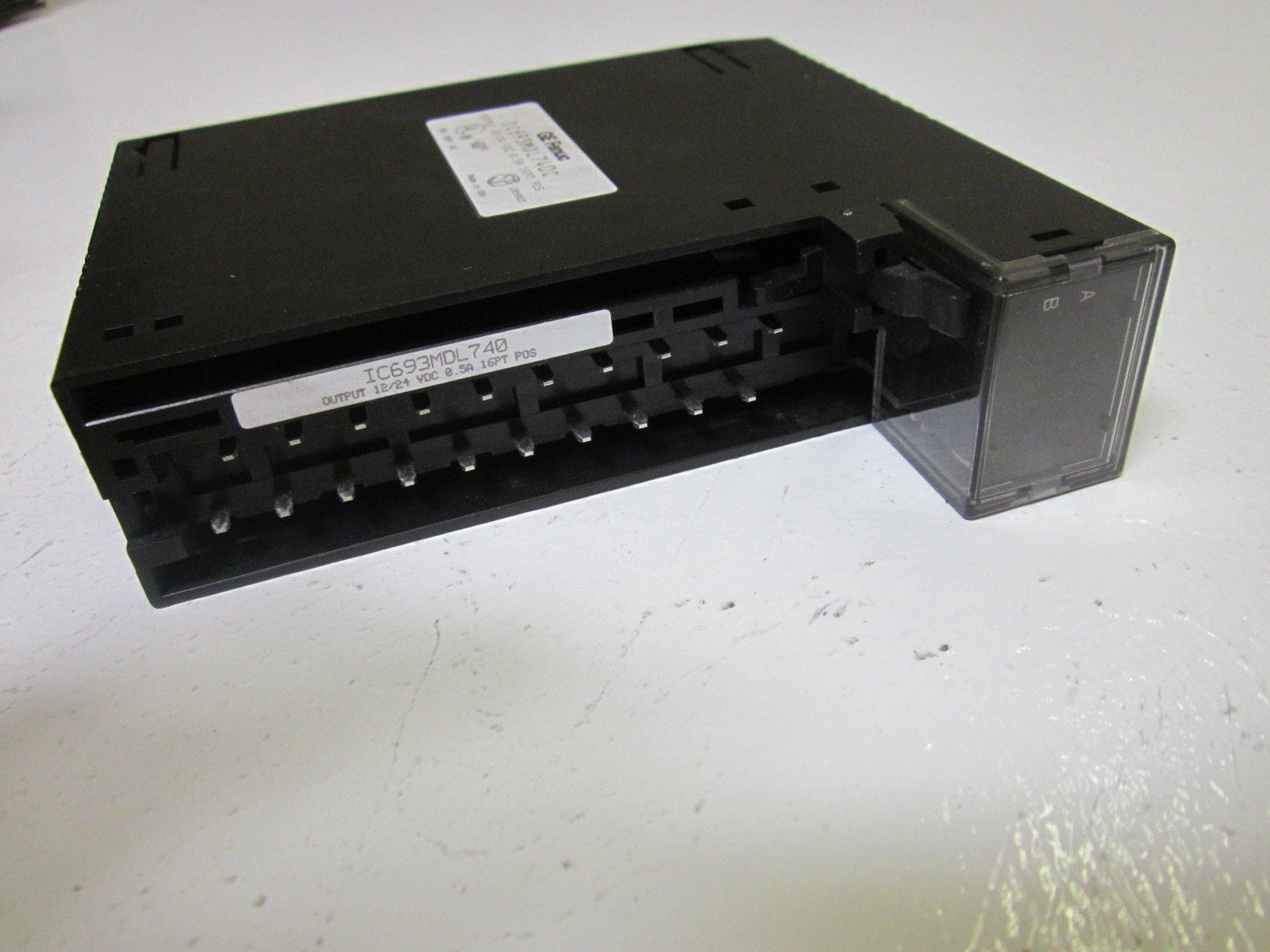 GE FANUC IC693MDL740C OUTPUT (AS PICTURED) *USED*