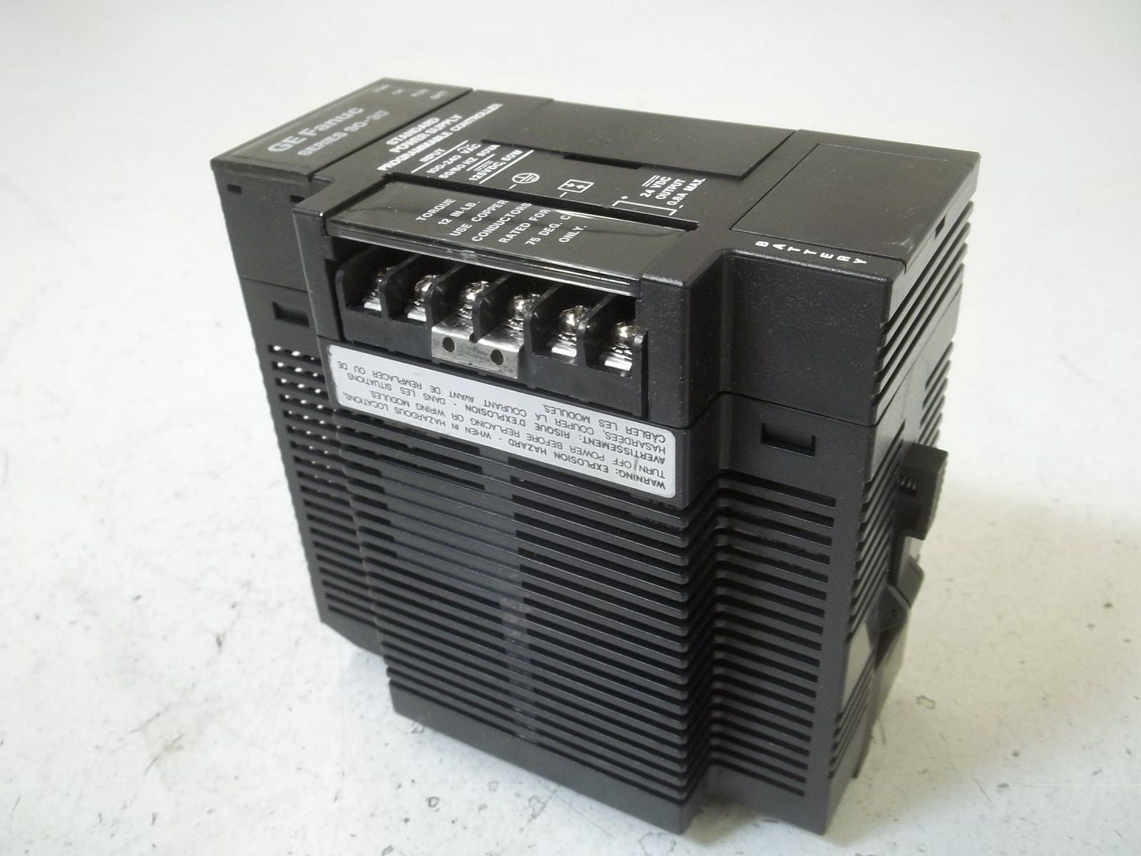 GE FANUC IC693PWR321S POWER SUPPLY 120/240VAC 125VDC STD *NEW NO BOX*