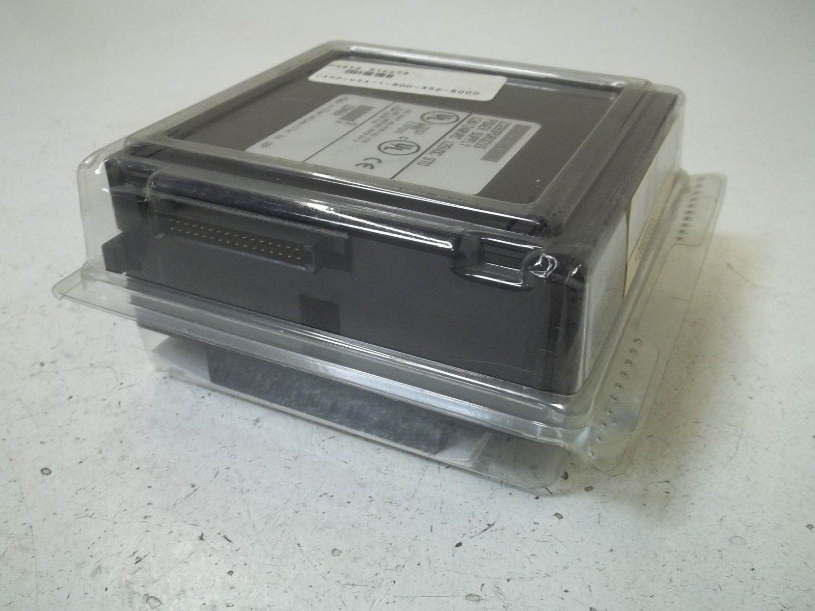 GE FANUC IC693PWR321S POEWR SUPPLY 120/240VAC 125VDC STD *ORIGINAL PACKAGE*