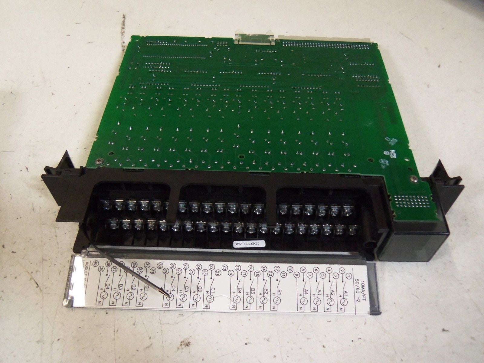 GE FANUC IC697MDL240 INPUT MODULE *NEW IN BOX*