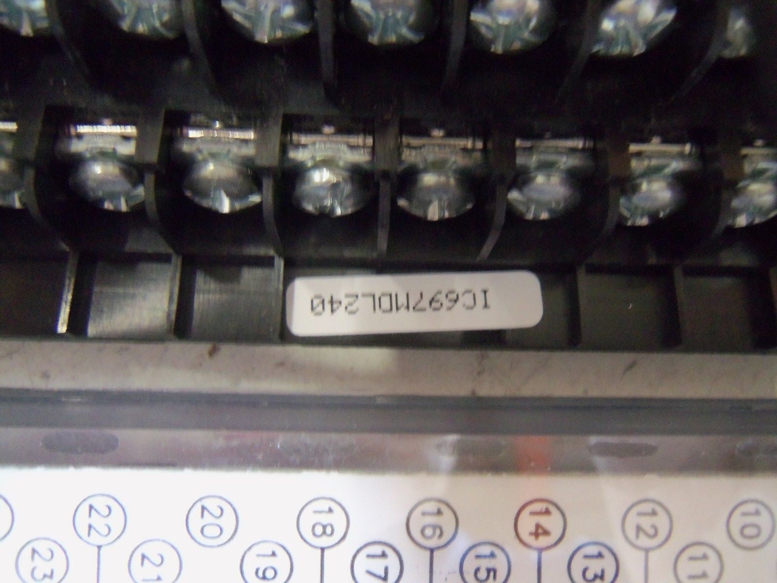 GE FANUC IC697MDL240 INPUT MODULE *NEW IN BOX*