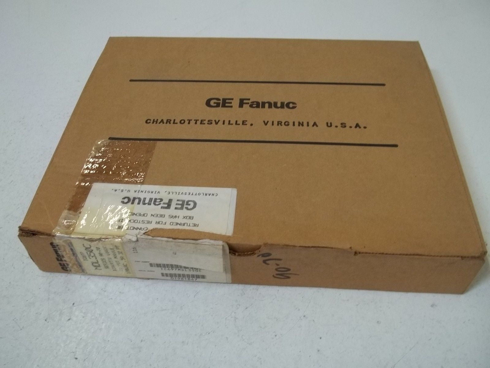 GE FANUC IC697MDL350C OUTPUT MODULE 120VAC .5A 32PT *NEW IN BOX*
