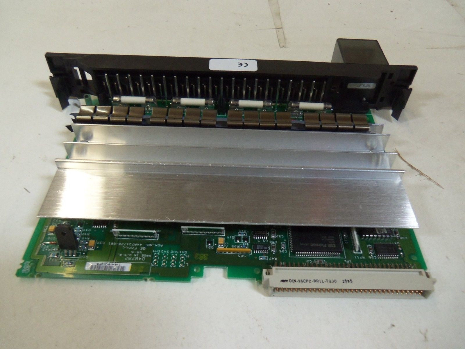 GE FANUC IC697MDL40E *NEW NO BOX*