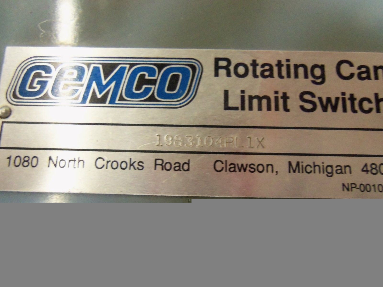 GEMCO 1983104RL1X ROTATING CAM LIMIT SWITCH *USED*