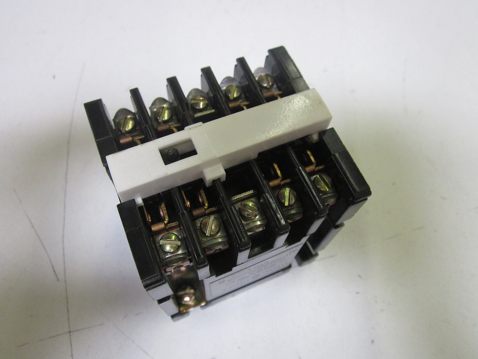 GENERAL ELECTRIC 120A04002AA *NEW NO BOX*