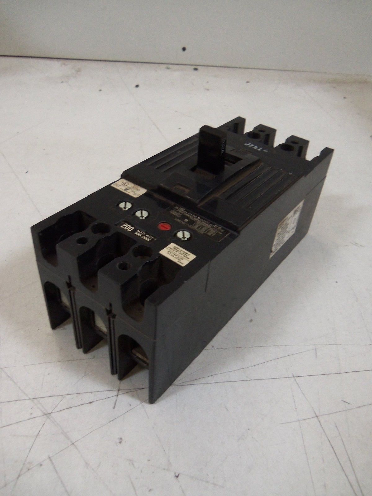 GENERAL ELECTRIC 200A CIRCUIT BREAKER TFJ236200 *USED*