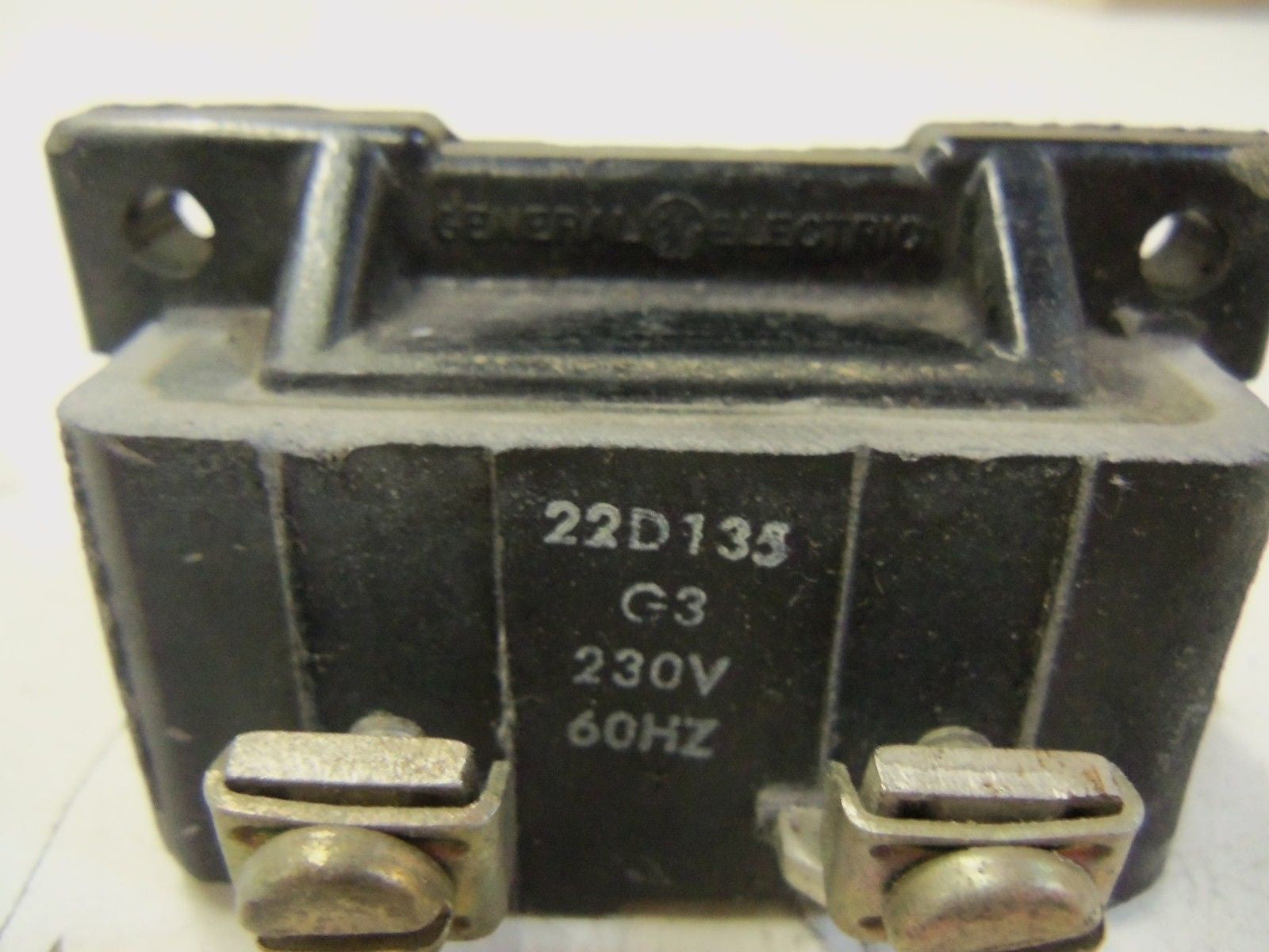 GENERAL ELECTRIC 22D135G3  230V COIL *NEW NO BOX*