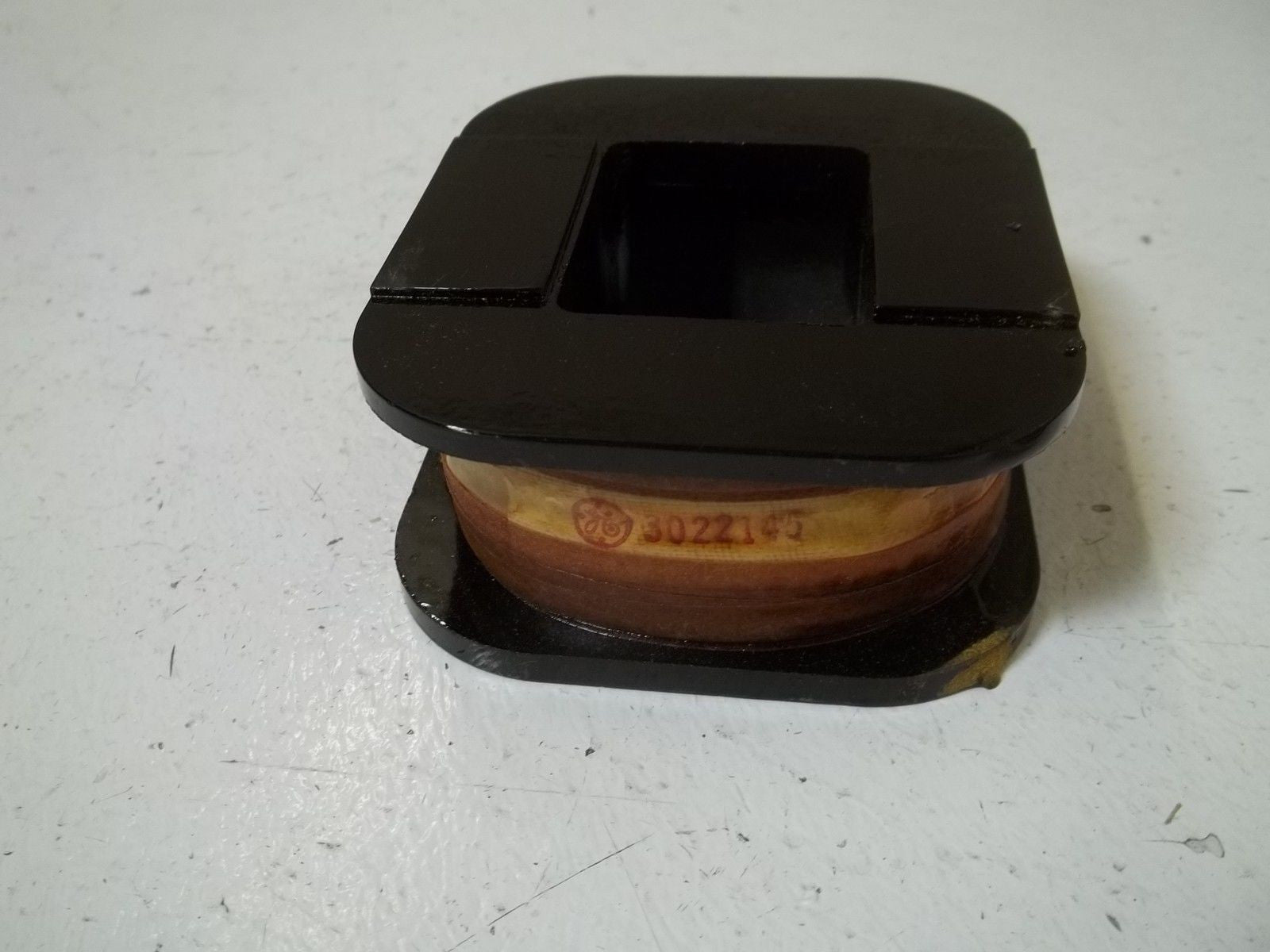 GENERAL ELECTRIC 3022145 COIL *USED*