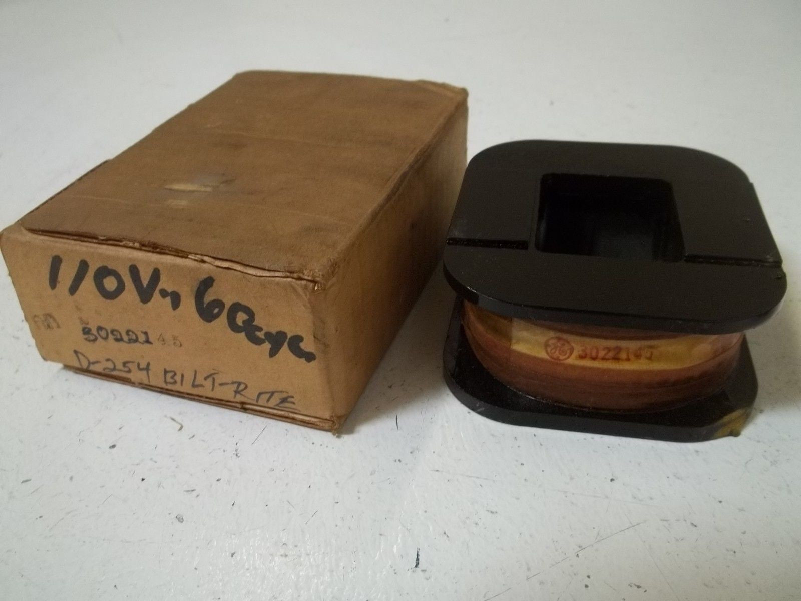GENERAL ELECTRIC 3022145 COIL *USED*