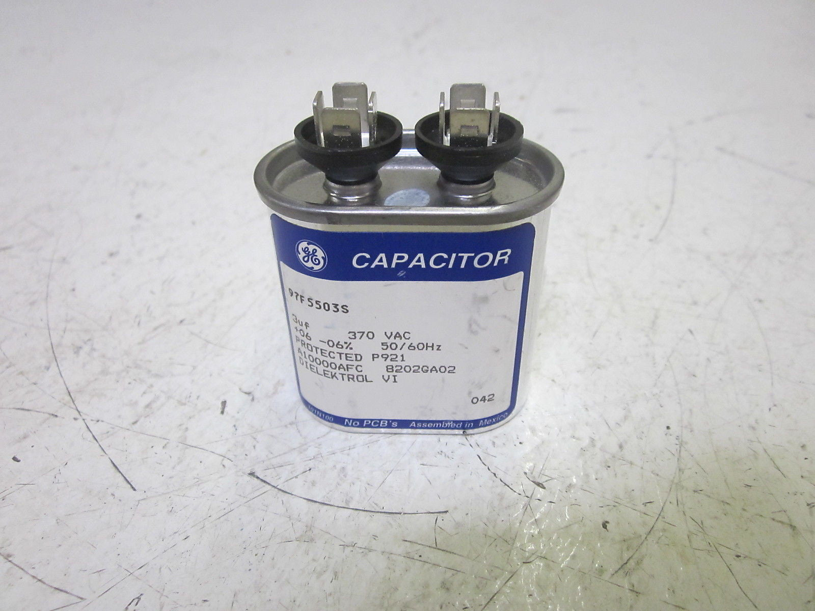 GENERAL ELECTRIC 97F5503S CAPACITOR 370VAC *USED*