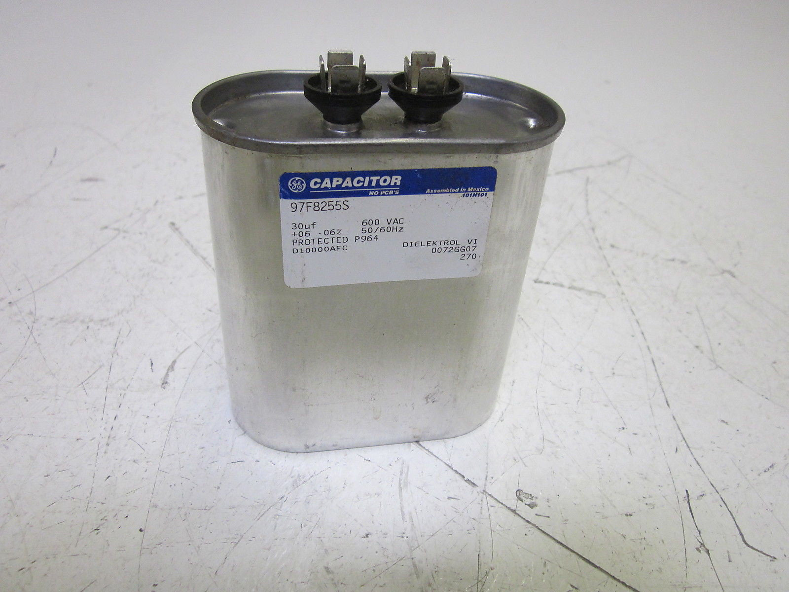 GENERAL ELECTRIC 97F8255S CAPACITOR 30uf 600VAC *USED*