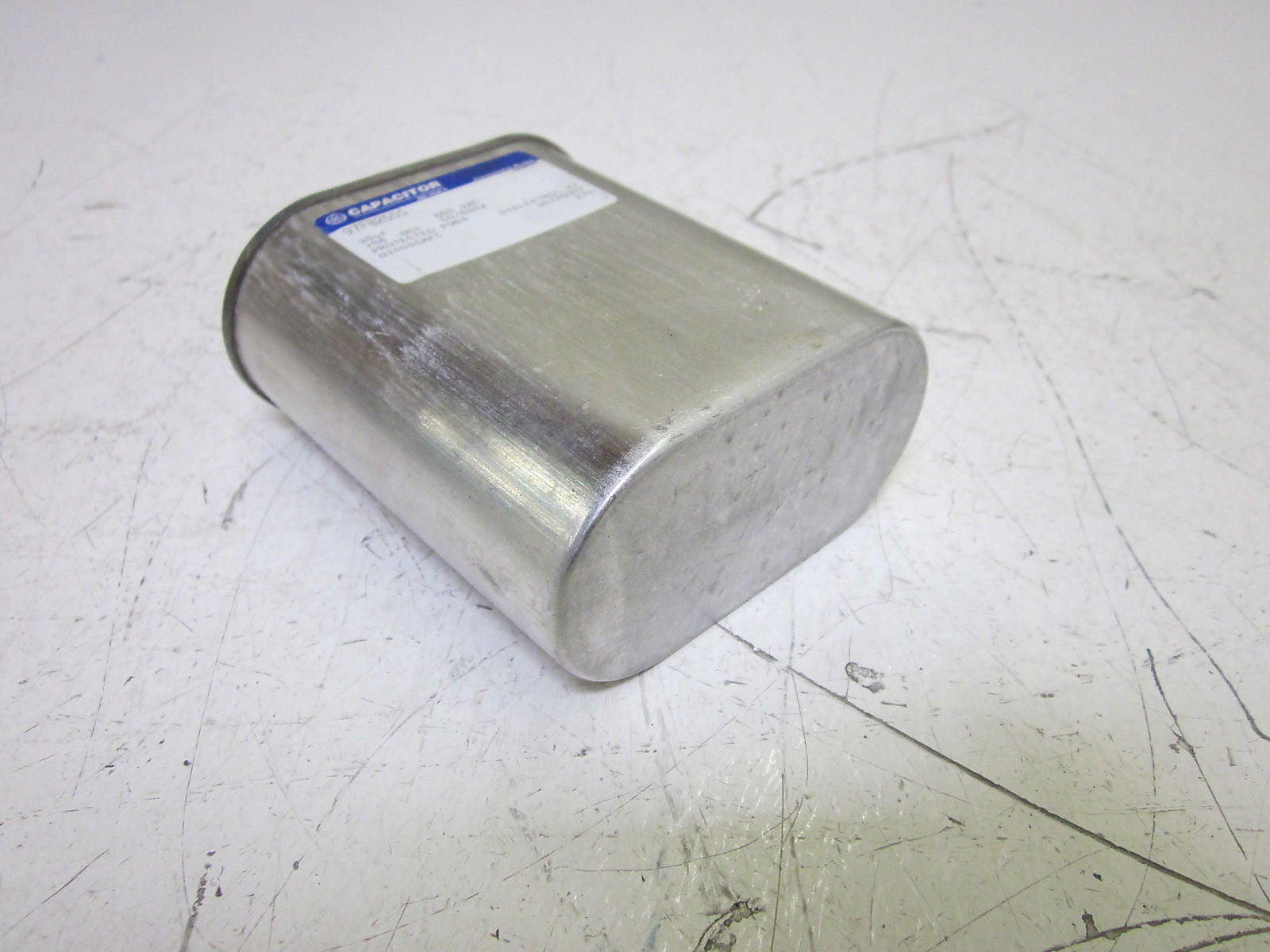 GENERAL ELECTRIC 97F8255S CAPACITOR 30uf 600VAC *USED*