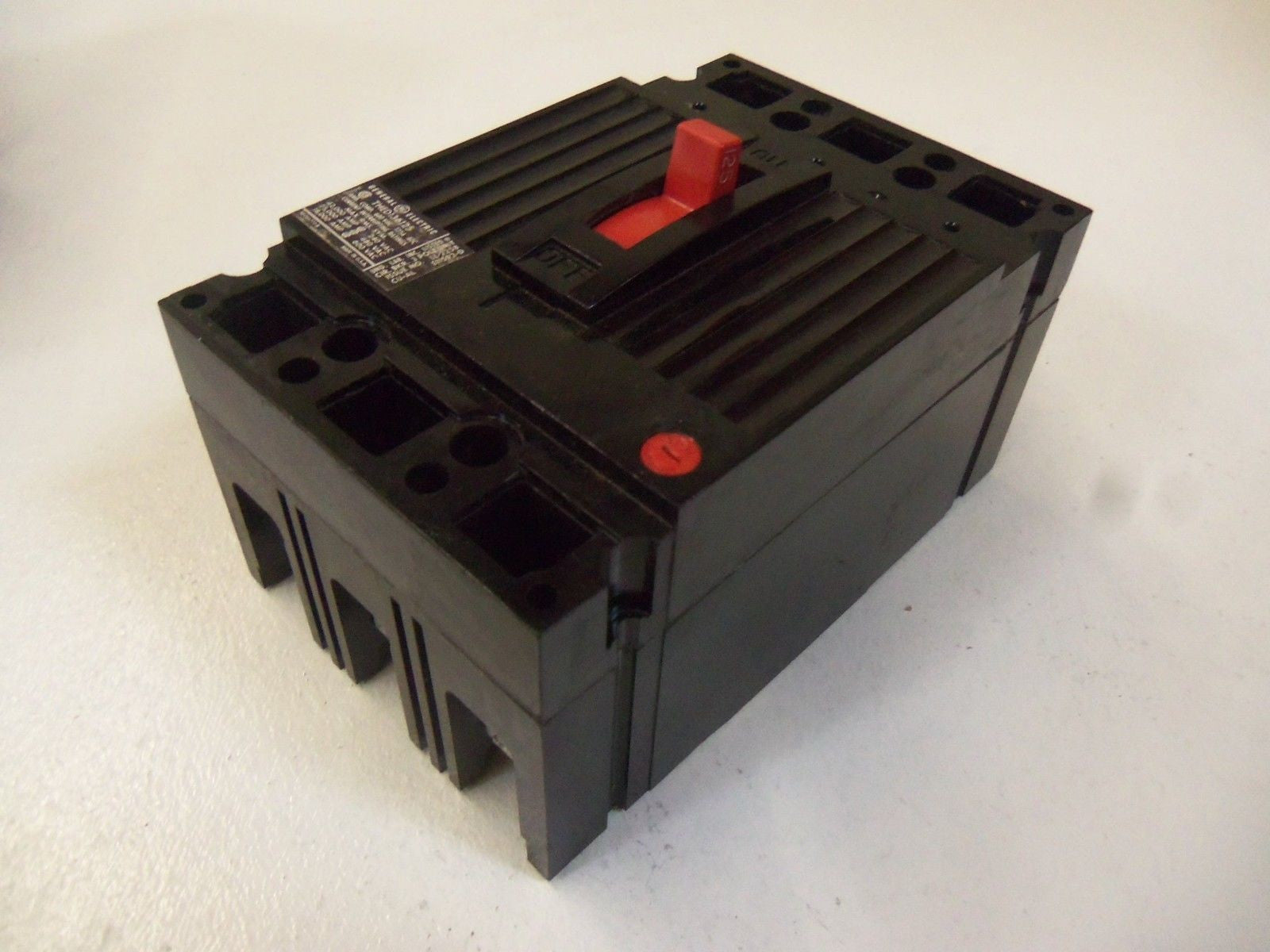 GENERAL ELECTRIC CIRCUIT BREAKER THED136125WL *NEW IN BOX*