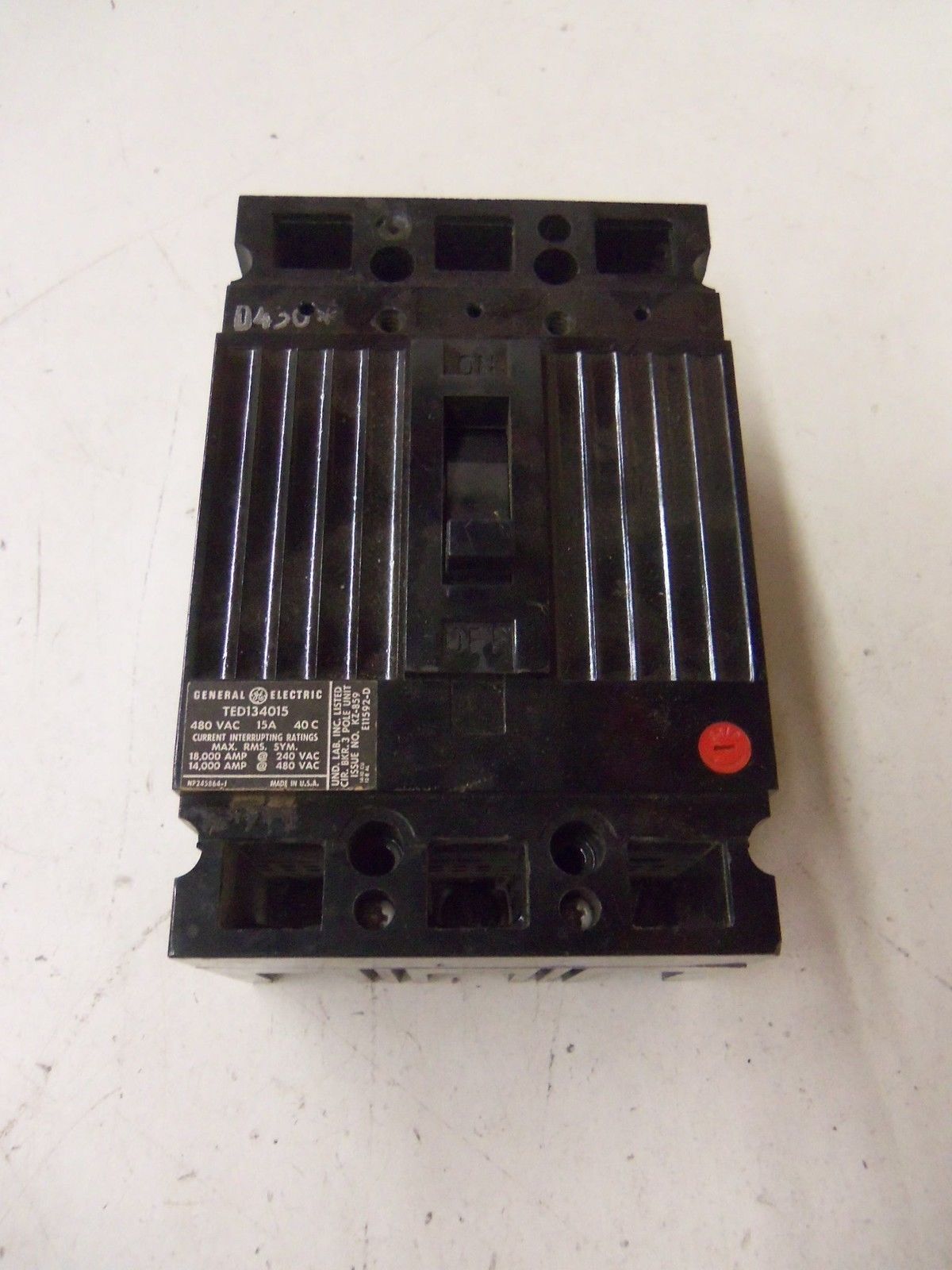 GENERAL ELECTRIC CIRCUIT BREAKER TED134015WL *USED*