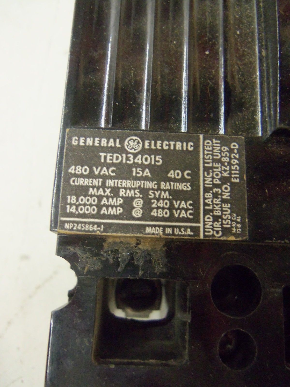 GENERAL ELECTRIC CIRCUIT BREAKER TED134015WL *USED*