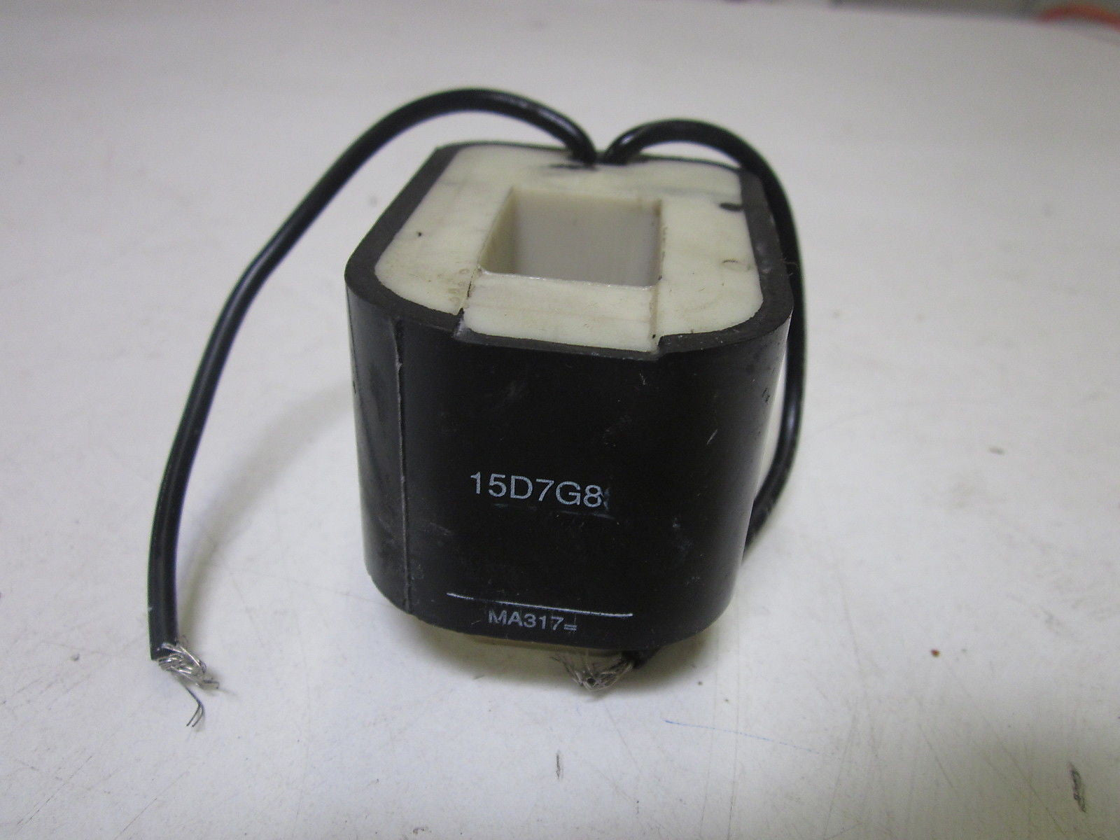 GENERAL ELECTRIC COIL 15D7G8 *NEW NO BOX*