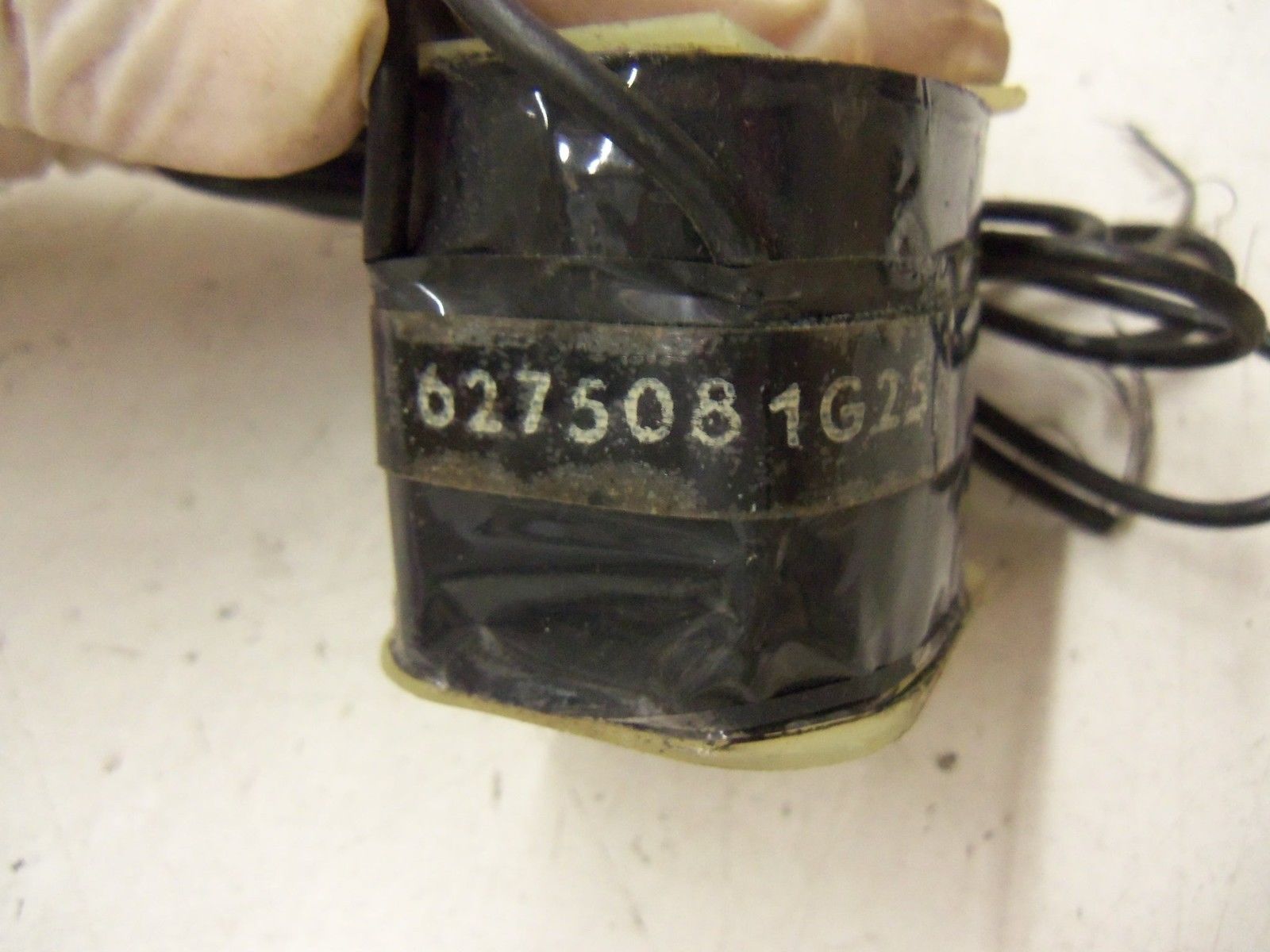 GENERAL ELECTRIC COIL 6C275081G25 (CORNER HAS A CHIP) *NEW NO BOX*