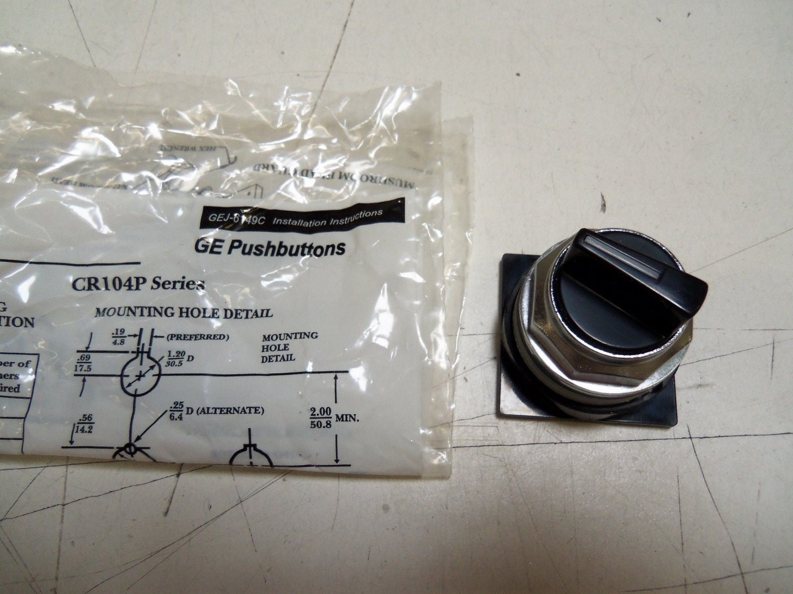 GENERAL ELECTRIC CR104PSG34B SELECTOR SWITCH  *NEW IN BOX*