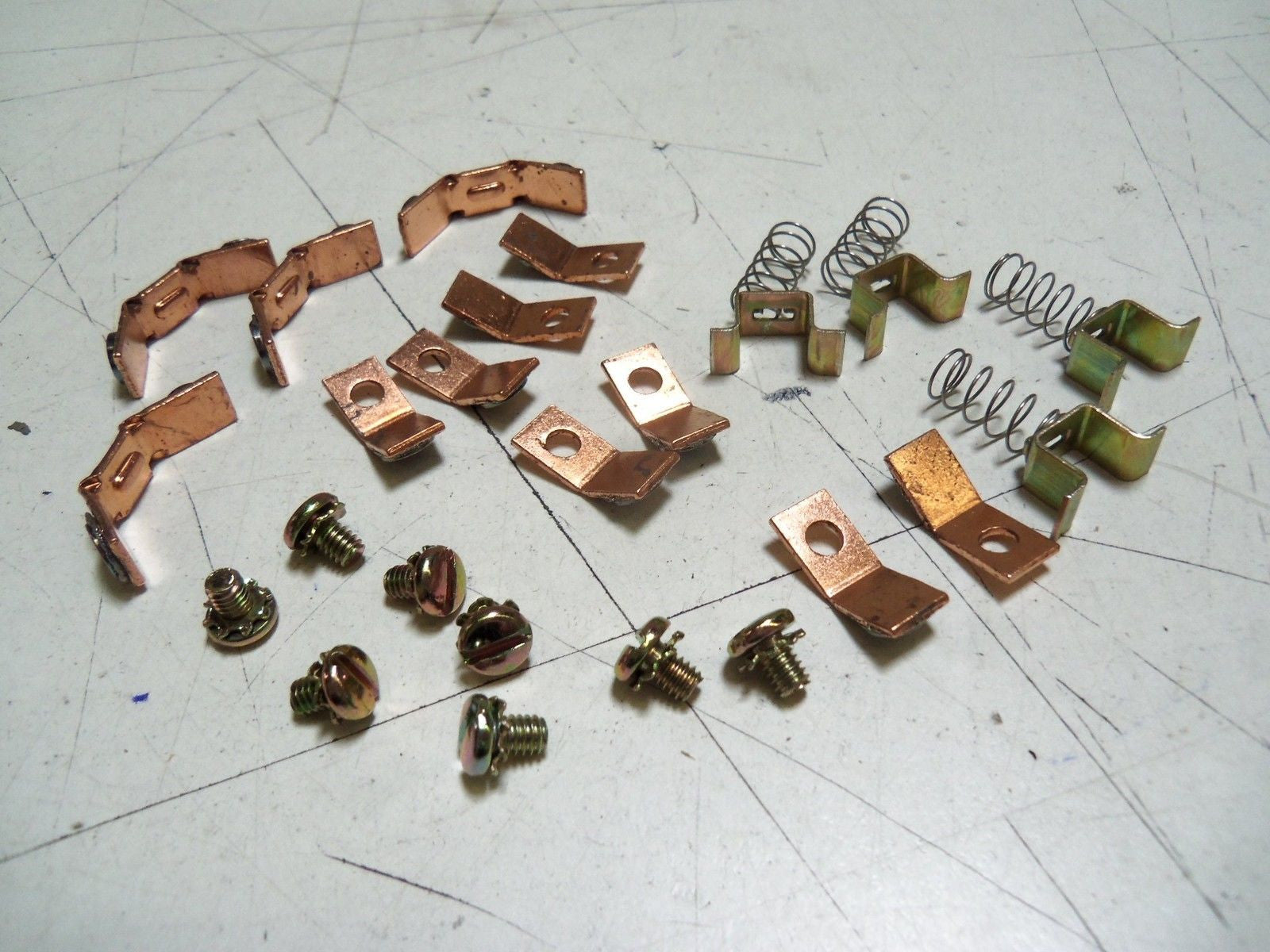GENERAL ELECTRIC CR101X113 CONTACT KIT   *NEW IN BOX*